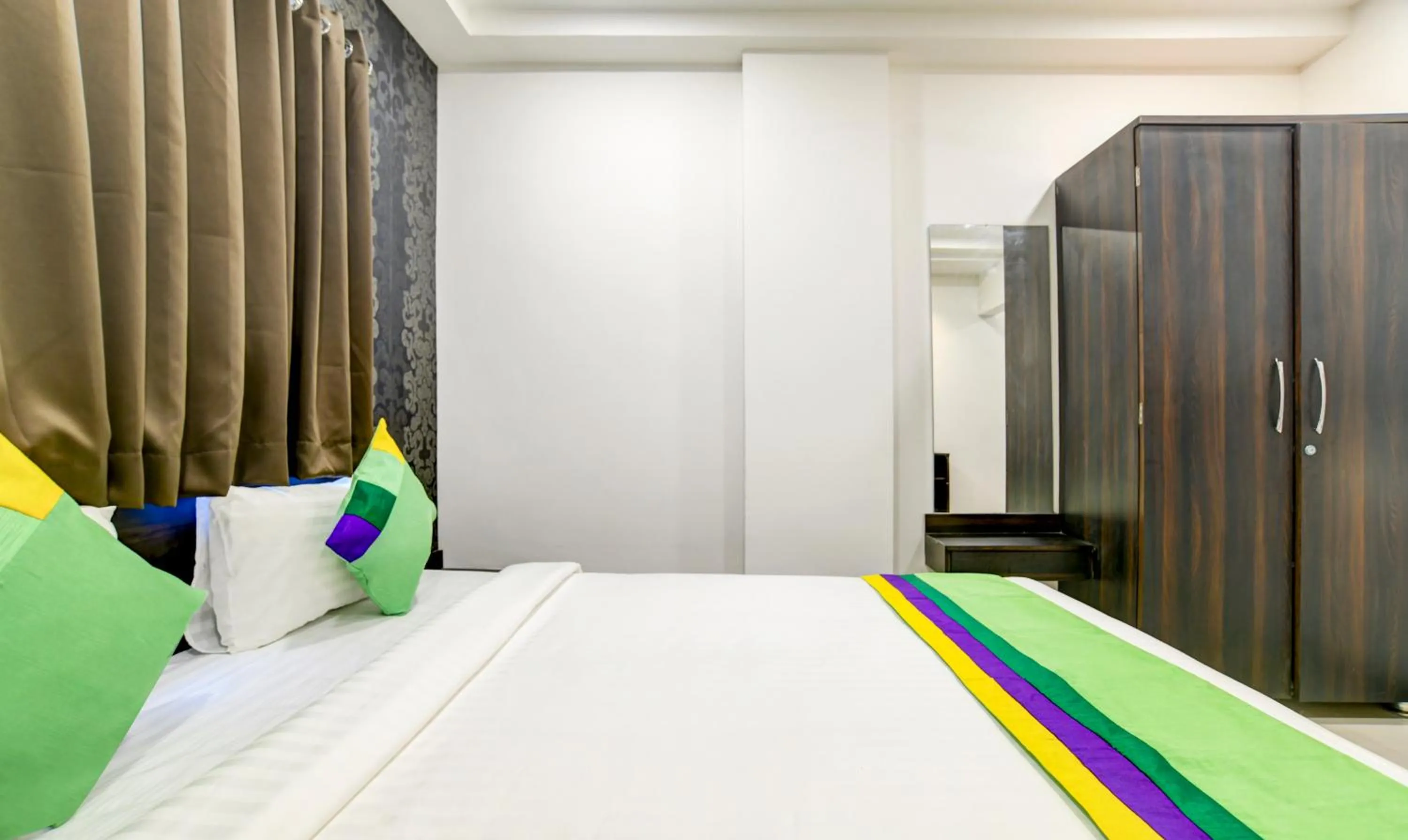 Bedroom, Bed in Treebo Grand Euro Pipliyahana Square