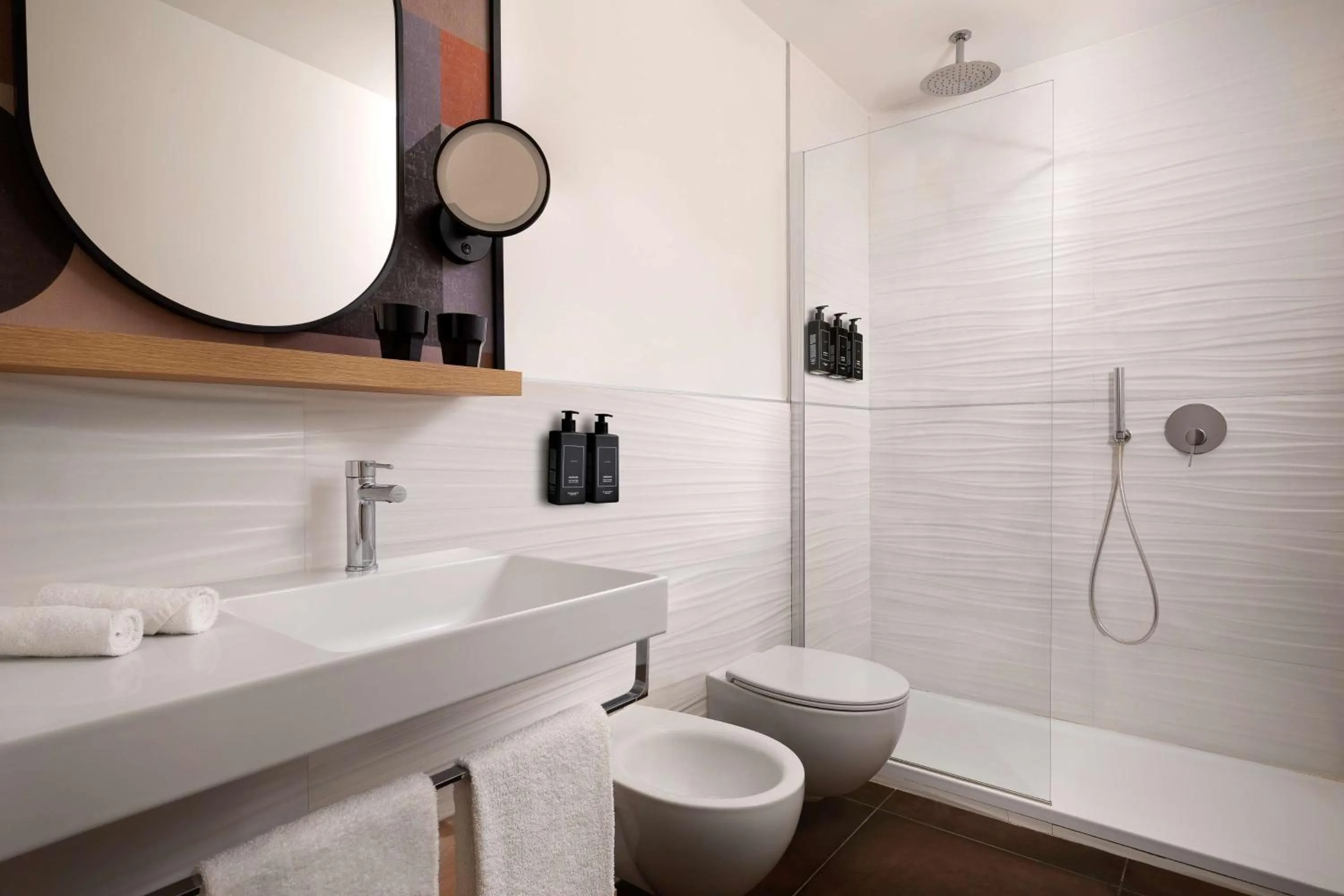 Bathroom in The Spring House Hotel Rome Vatican, Tapestry Collection Hilton