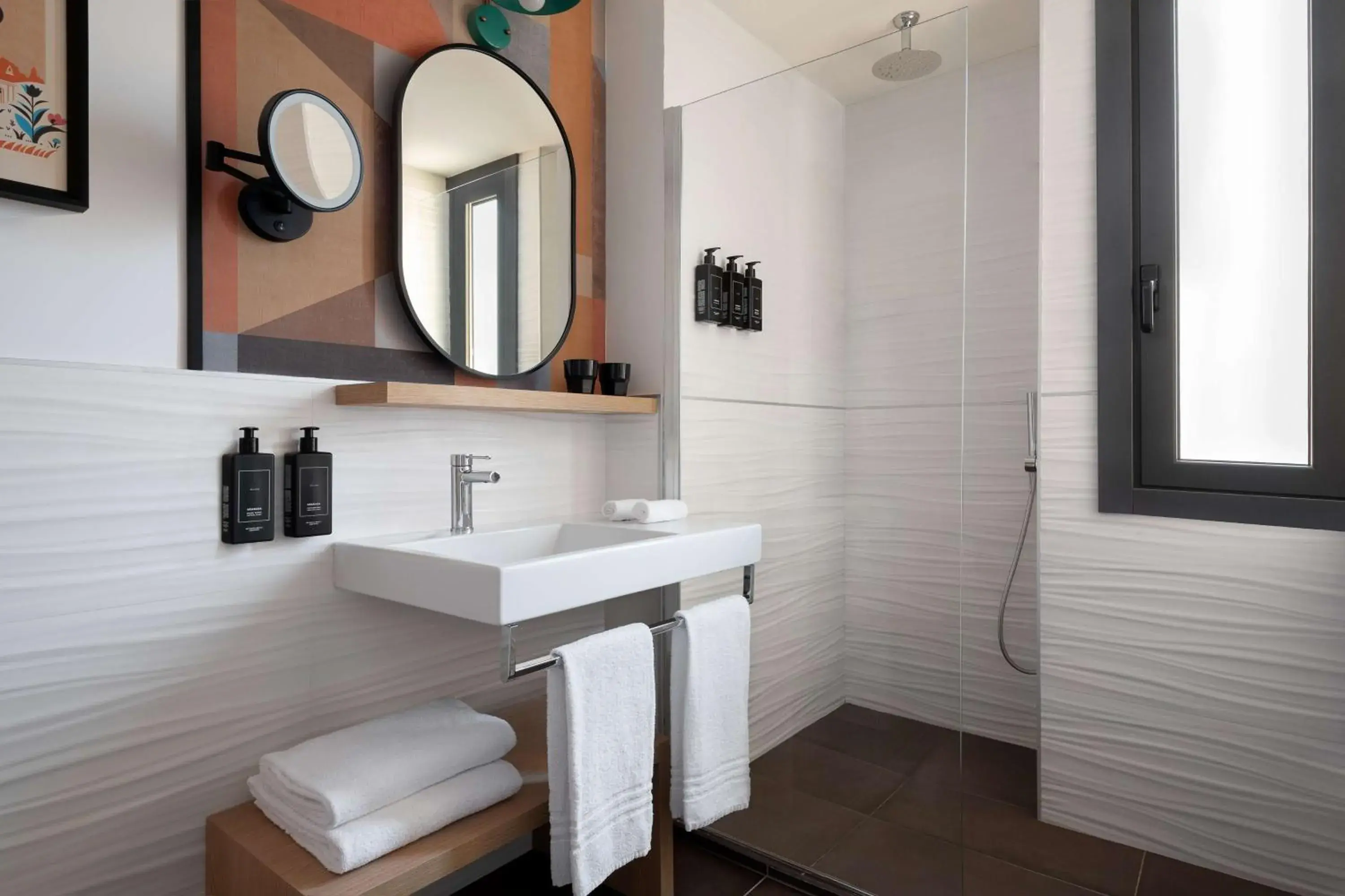 Bathroom in Best Western Plus Hotel Spring House Bathroom in Best Western Plus Hotel Spring House