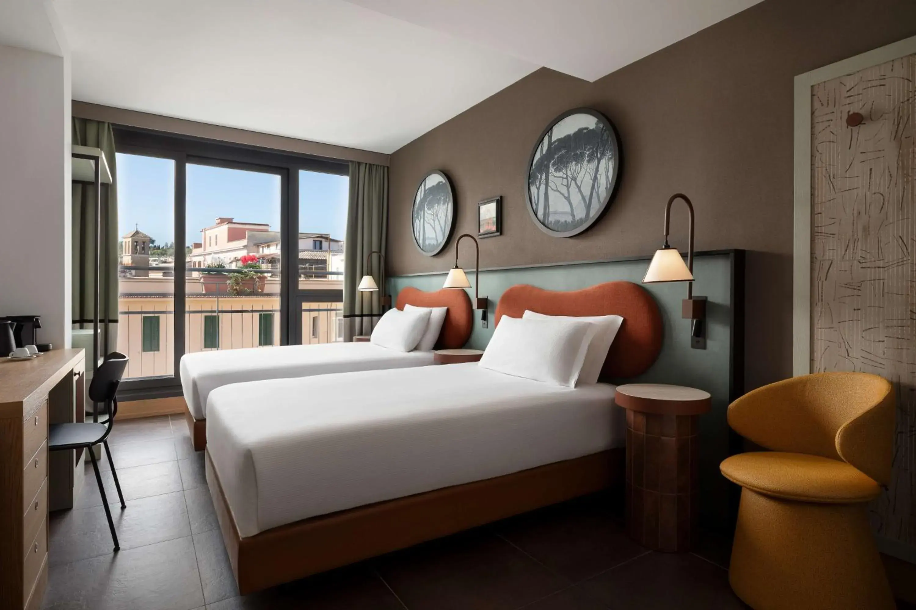 Bed in Best Western Plus Hotel Spring House Bed in Best Western Plus Hotel Spring House