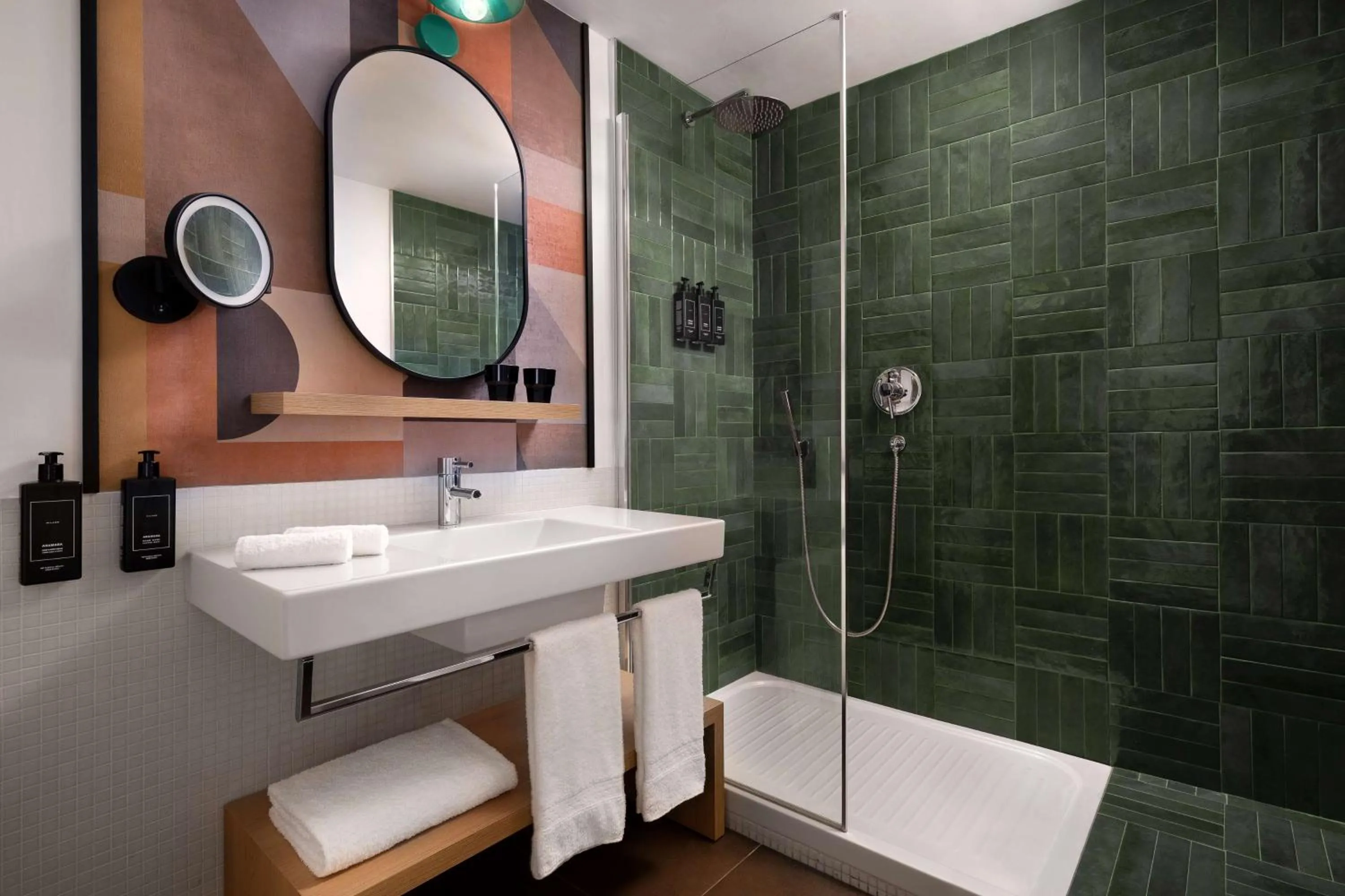 Bathroom in The Spring House Hotel Rome Vatican, Tapestry Collection Hilton