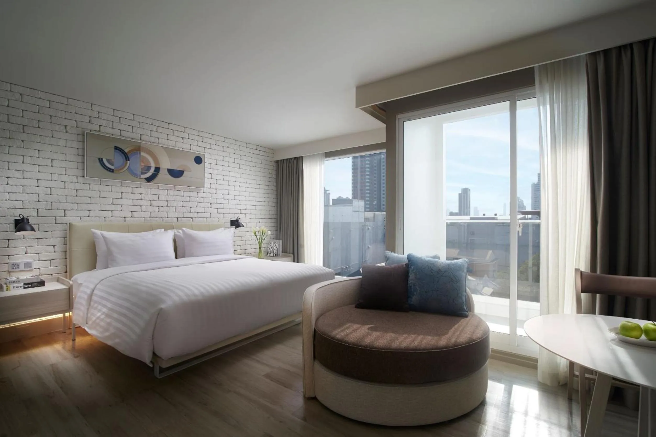 Photo of the whole room, Bed in Shama Yen-Akat Bangkok