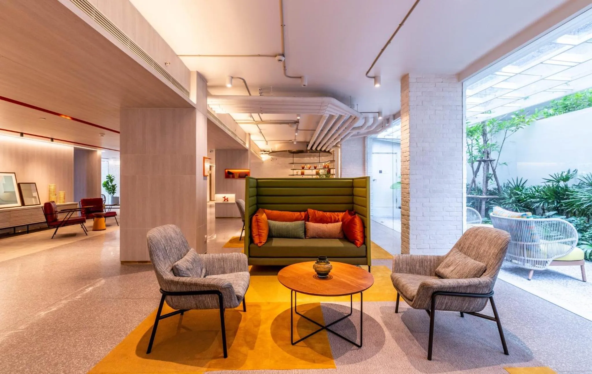 Area and facilities in Shama Yen-Akat Bangkok