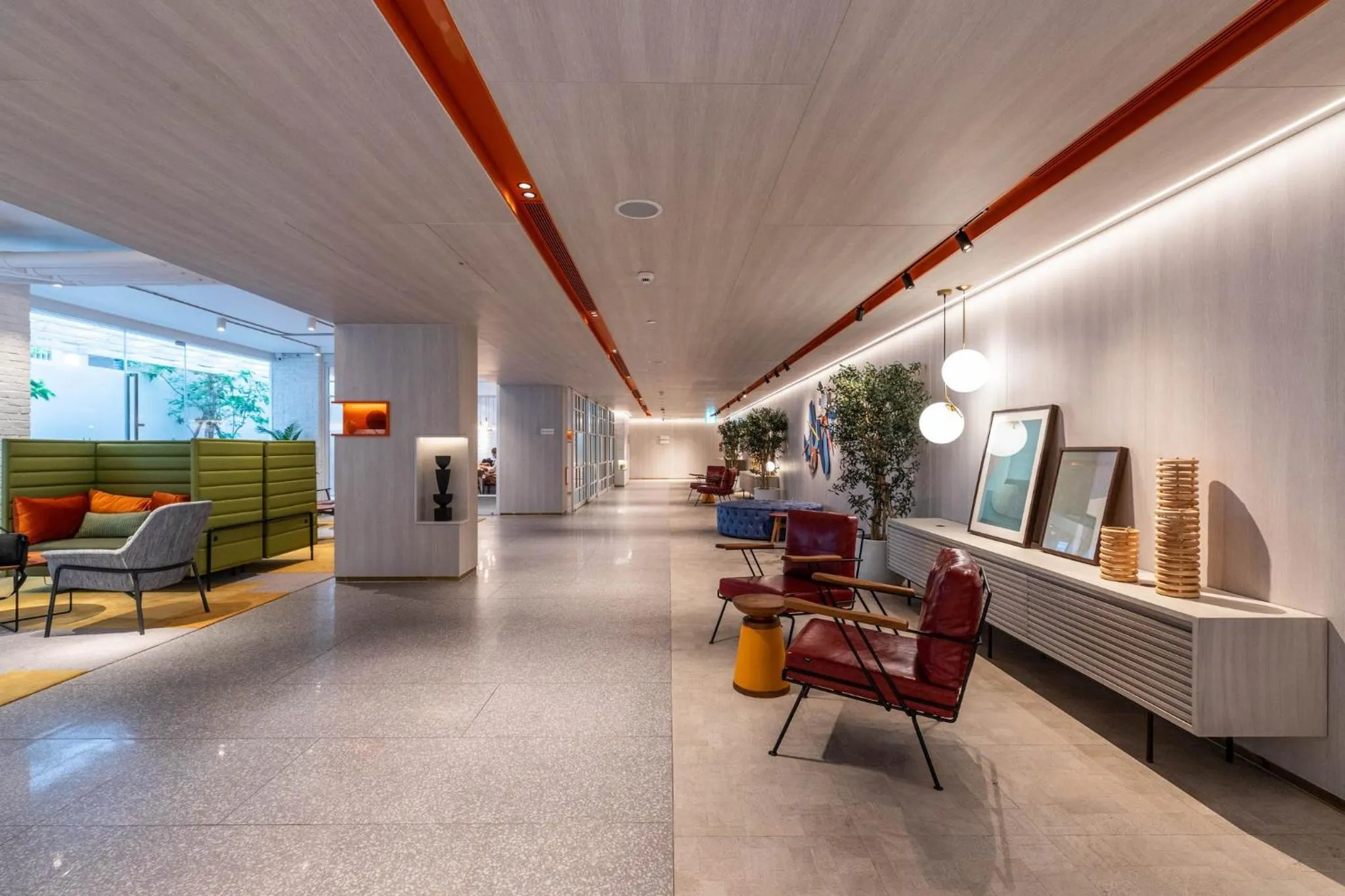 Decorative detail in Shama Yen-Akat Bangkok