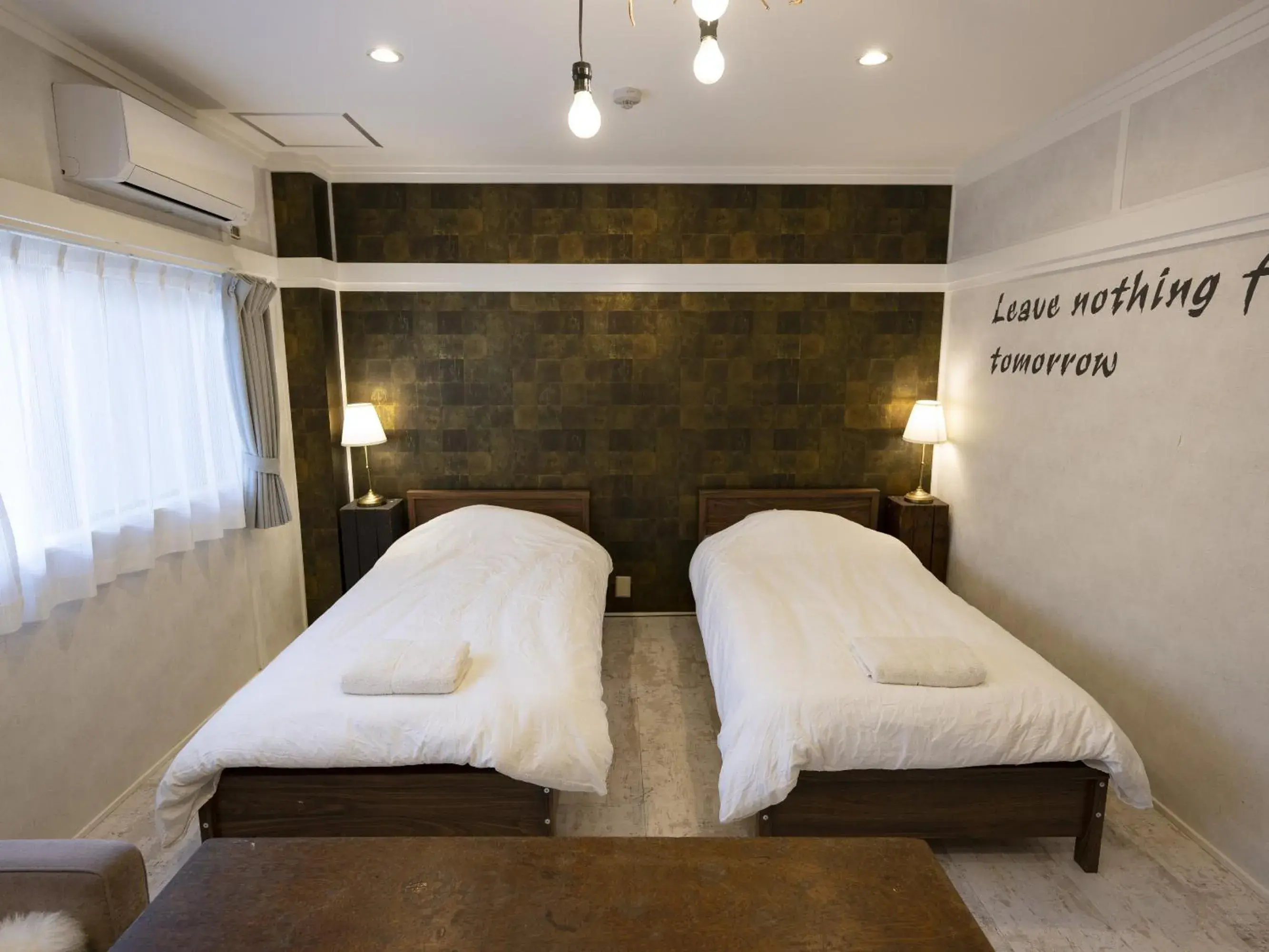 Bed in Usatsuno Osu Bed in Usatsuno Osu