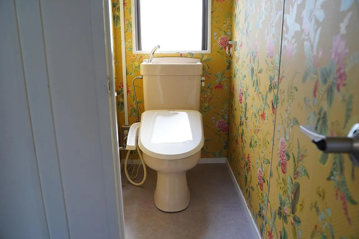 Toilet in Usatsuno Osu