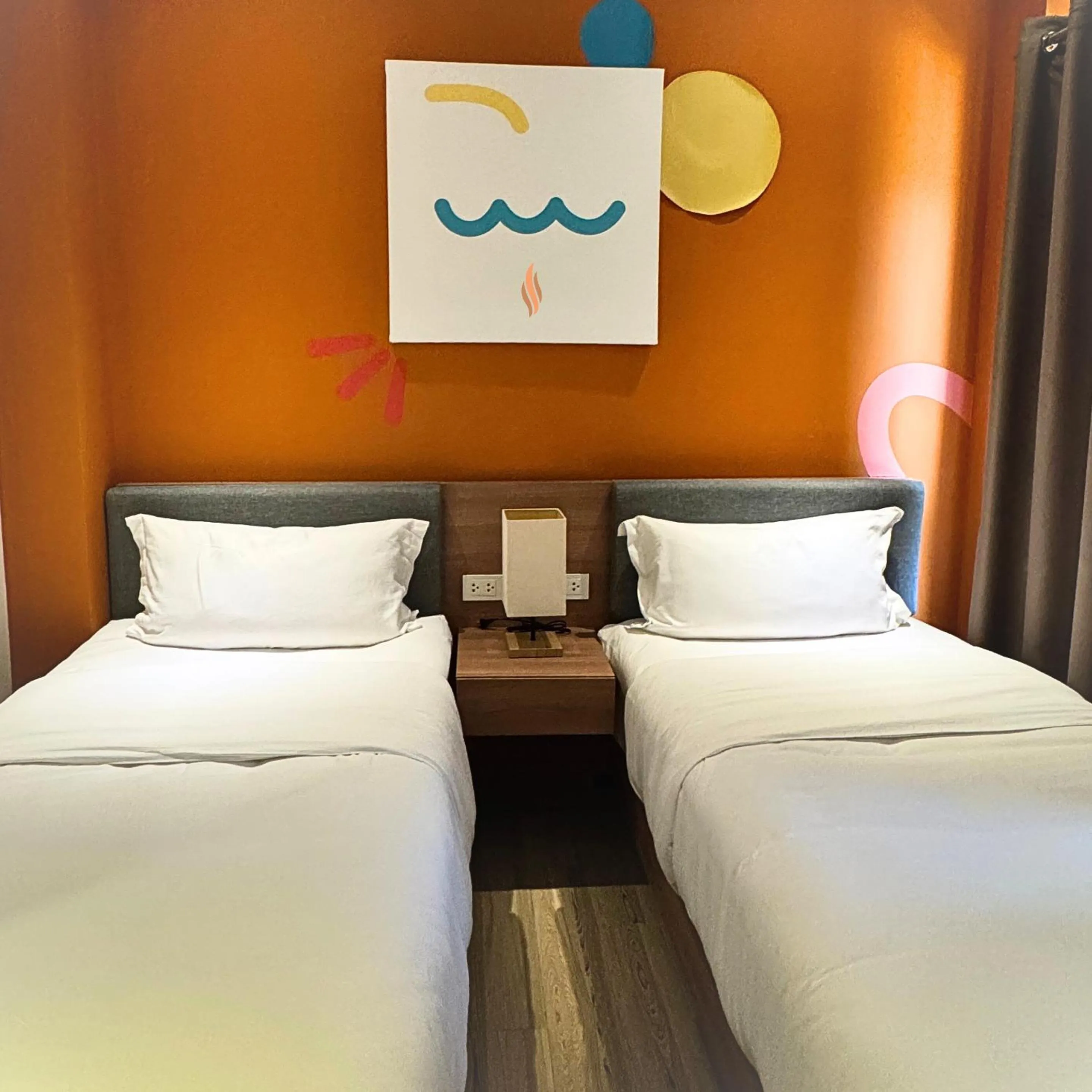 Photo of the whole room, Bed in Luxebridge Hotel