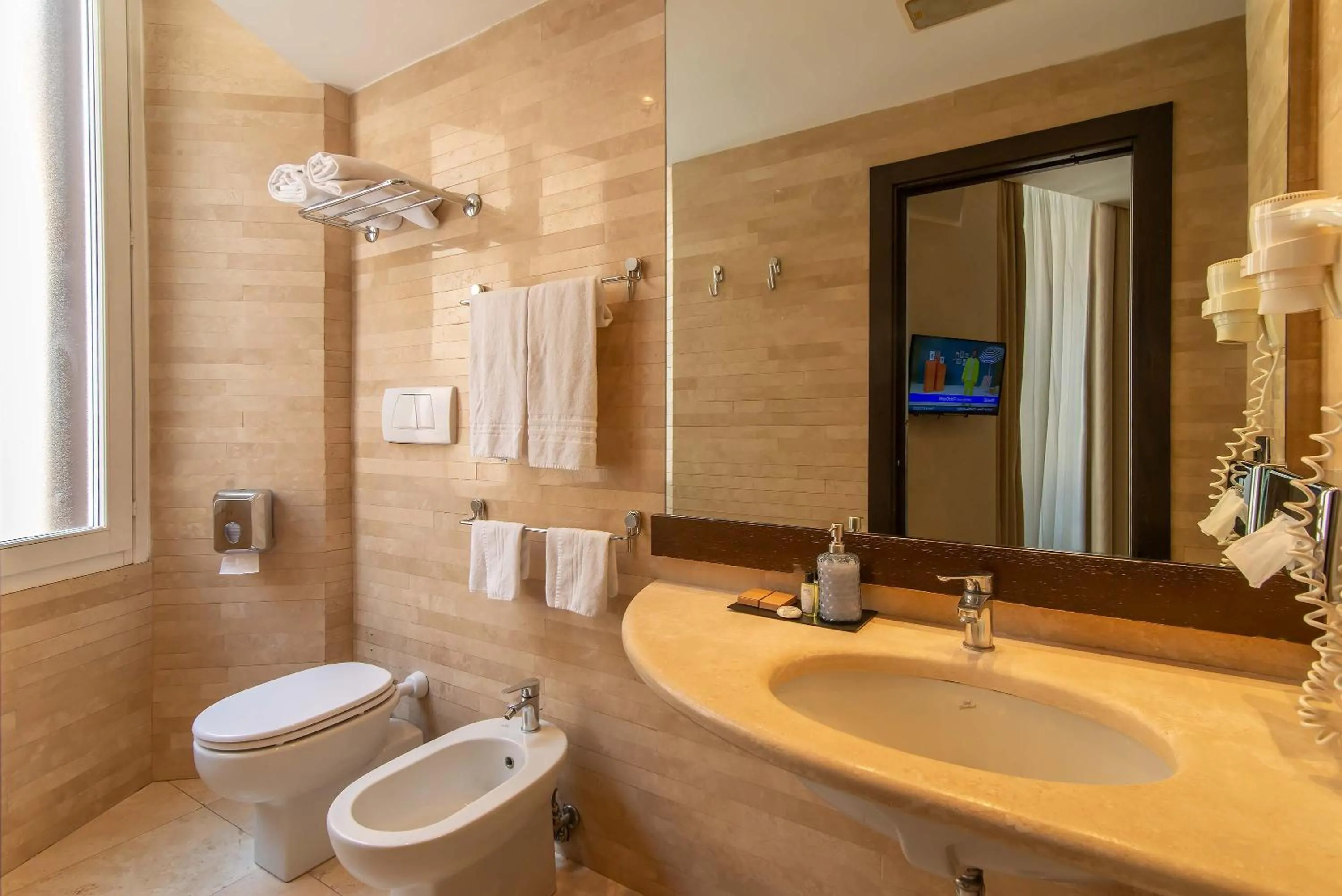 Bathroom in Hotel Accademia