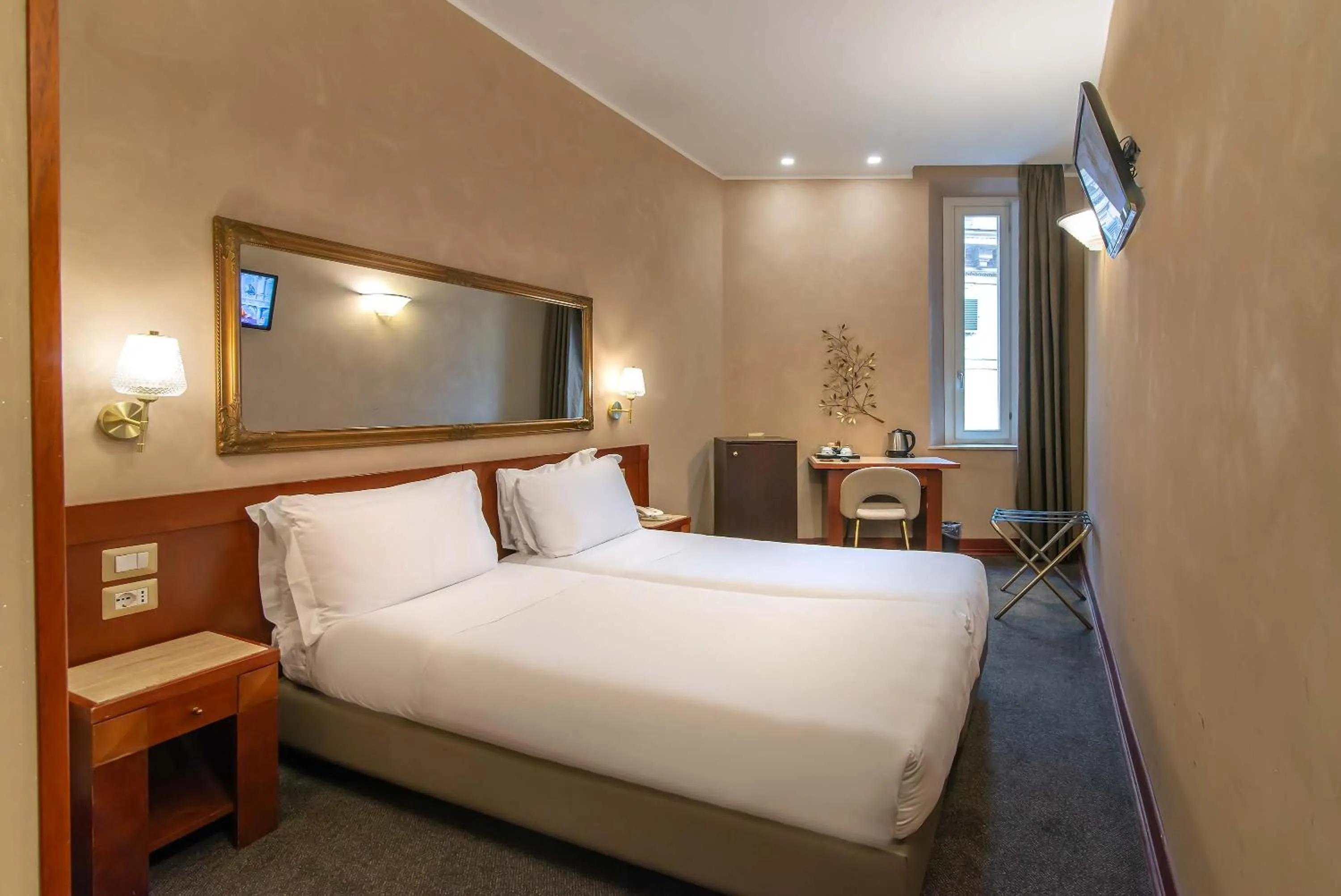 Photo of the whole room, Bed in Hotel Accademia