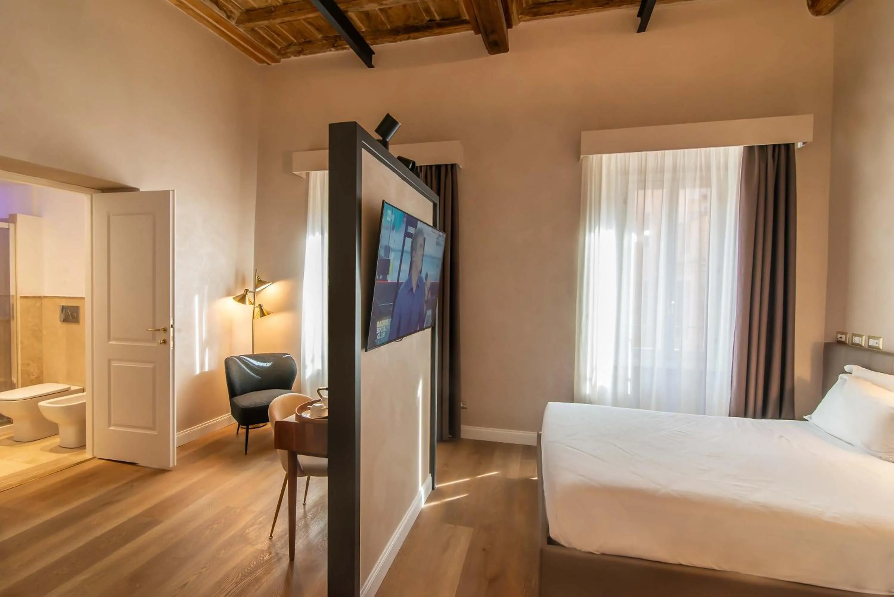 Photo of the whole room, Bed in Hotel Accademia