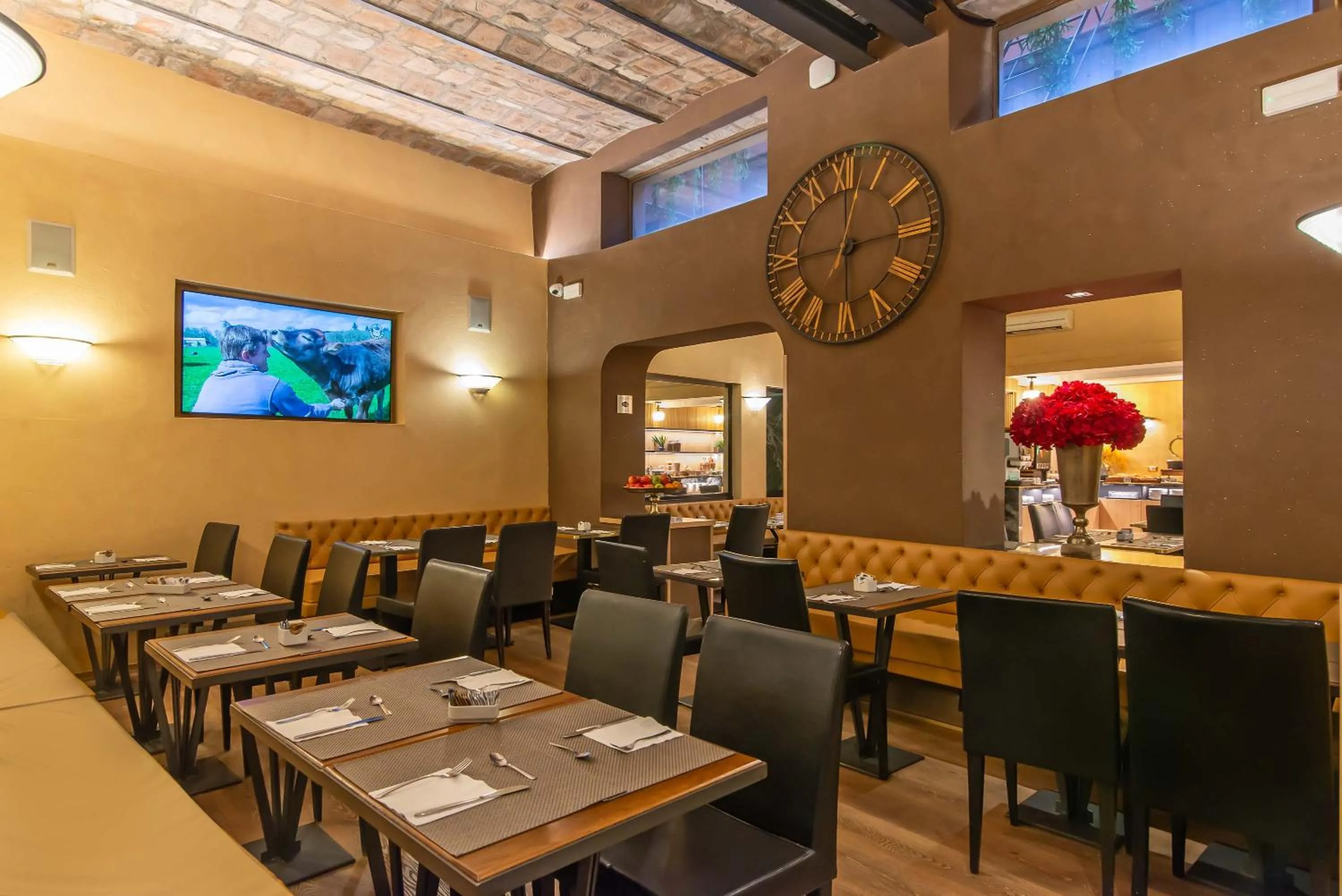 Continental breakfast in Hotel Accademia