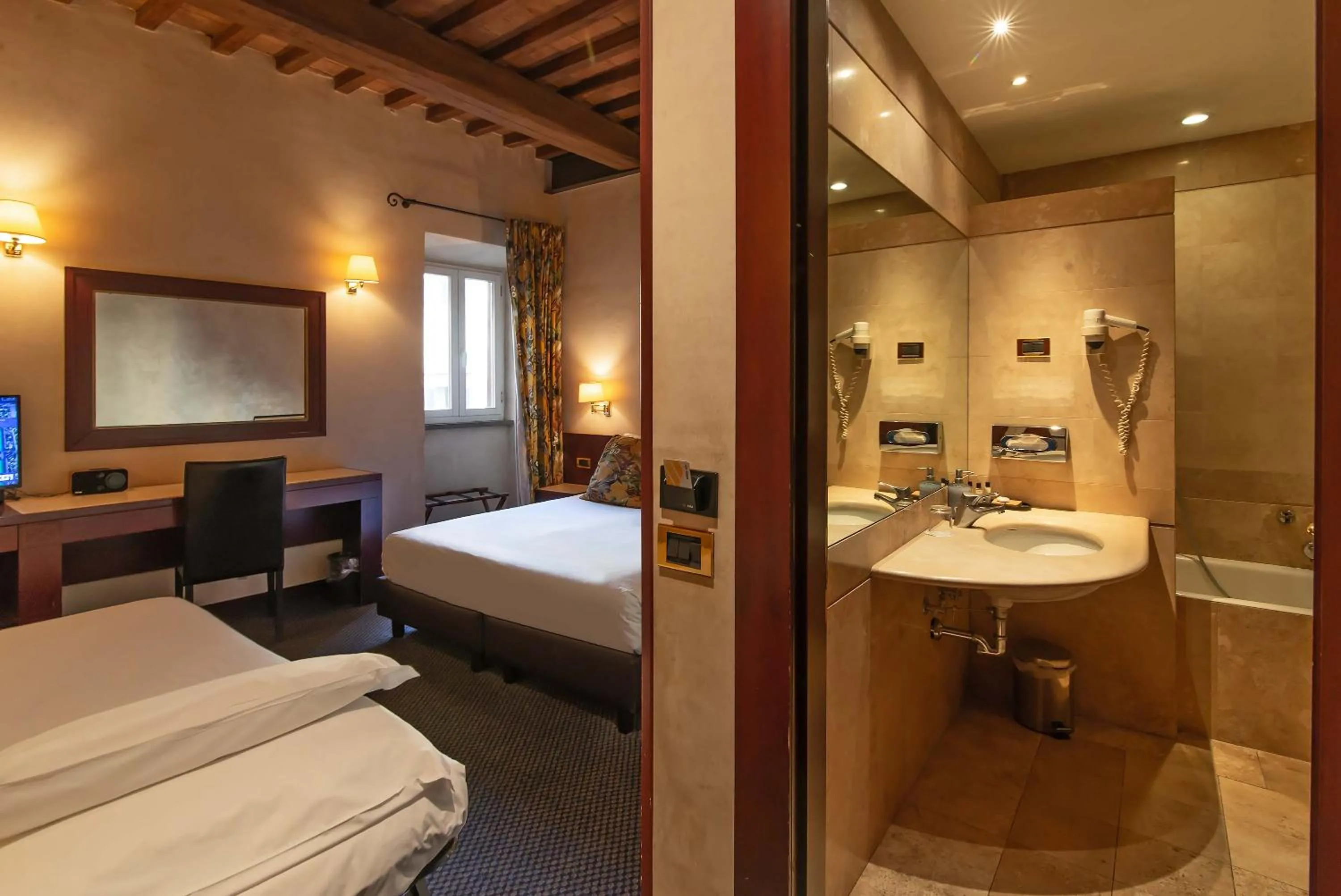 Photo of the whole room, Bed in Hotel Accademia