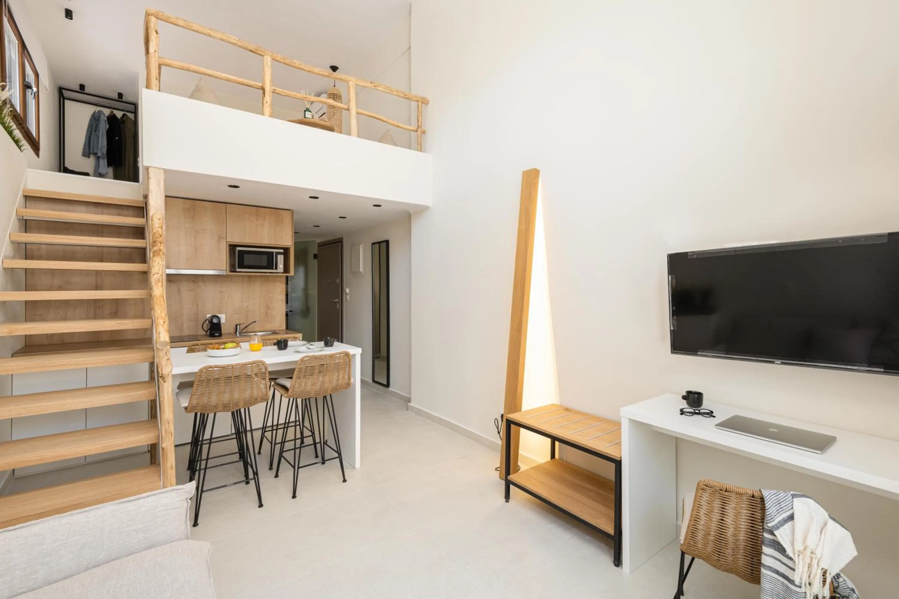 TV and multimedia in Palm Residences