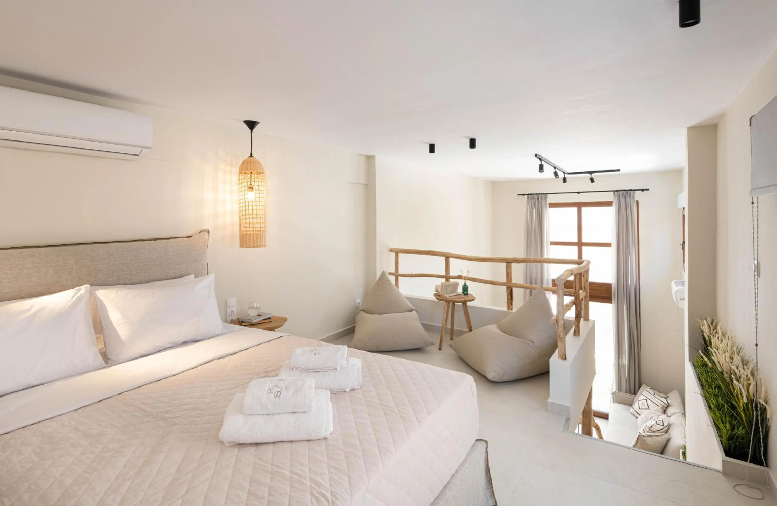 Bed in Palm Residences