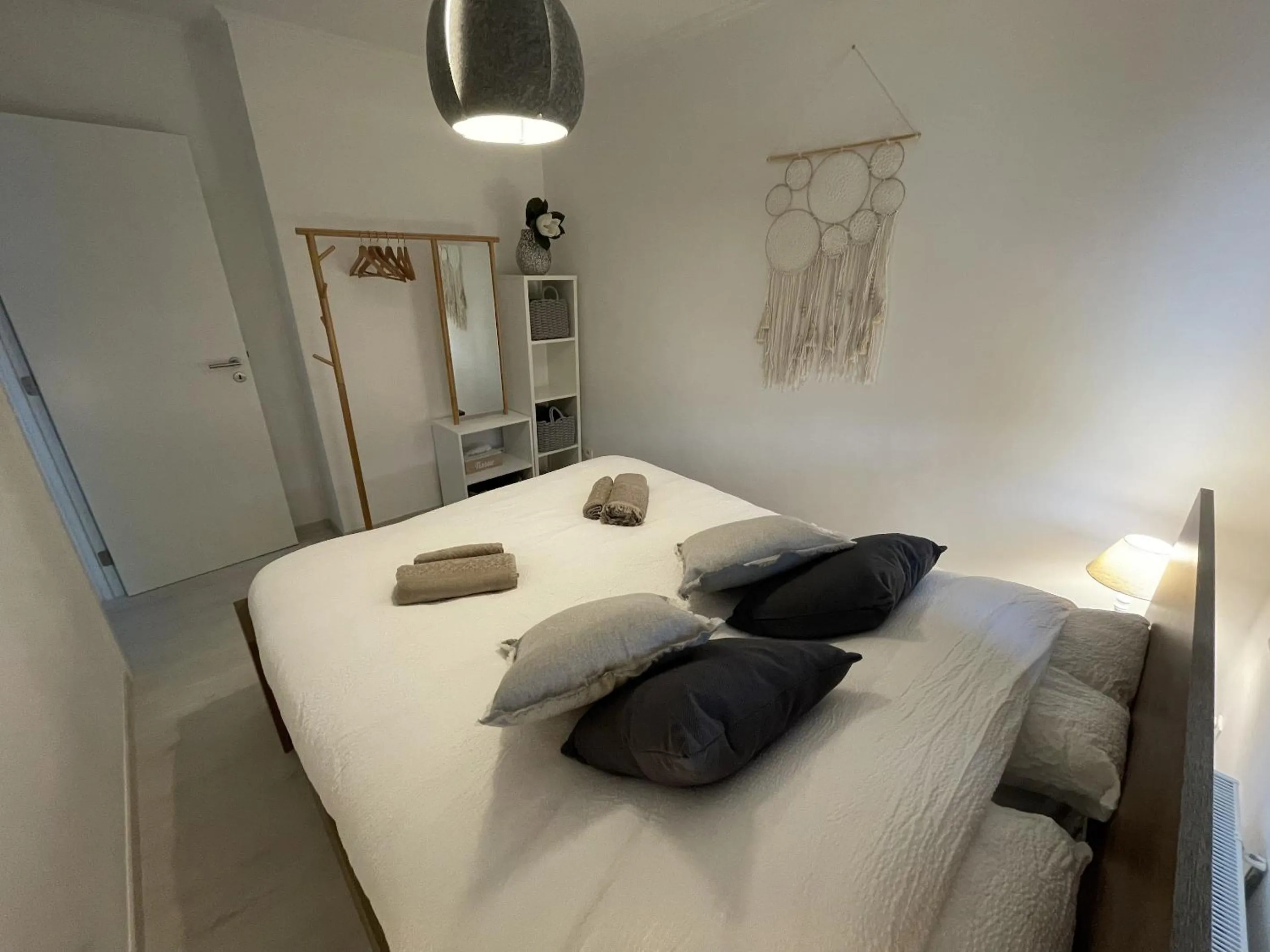 Two-Bedroom Apartment in Le Relax by La Dame de Coeur - Logement zen urbain