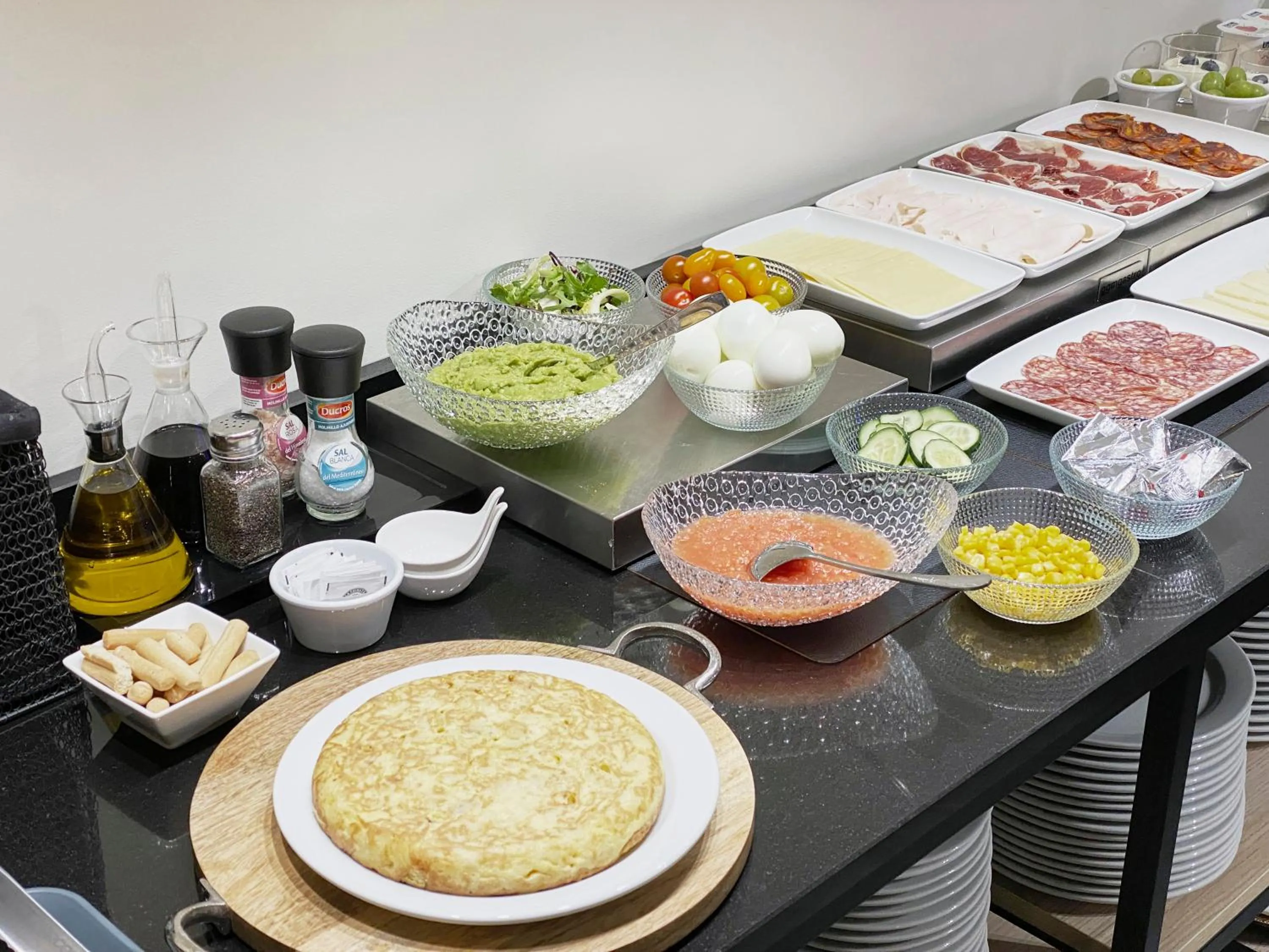 Buffet breakfast in HOTEL ARRiZUL CATEDRAL 3 SUP