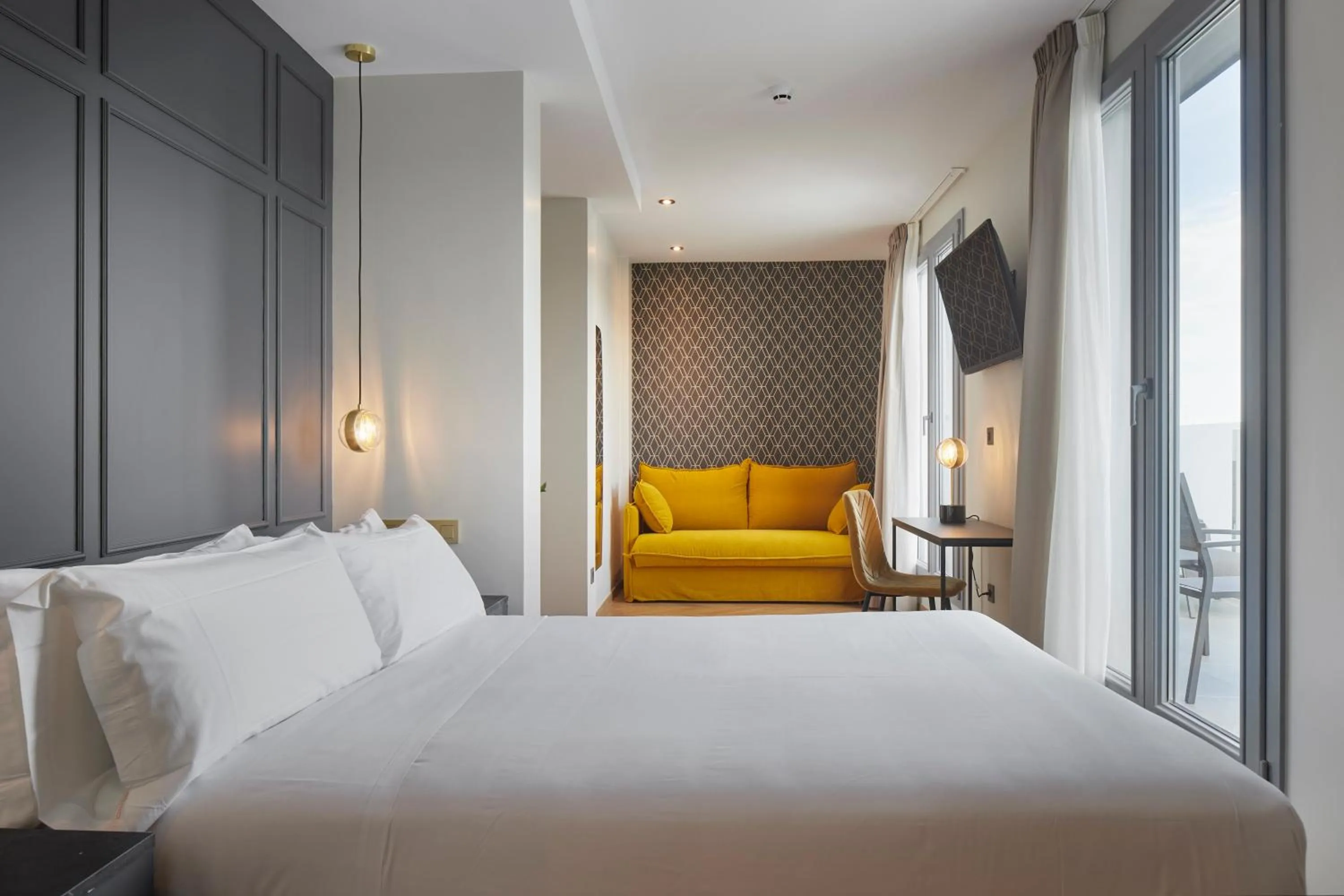 Photo of the whole room, Bed in HOTEL ARRiZUL CATEDRAL 3 SUP