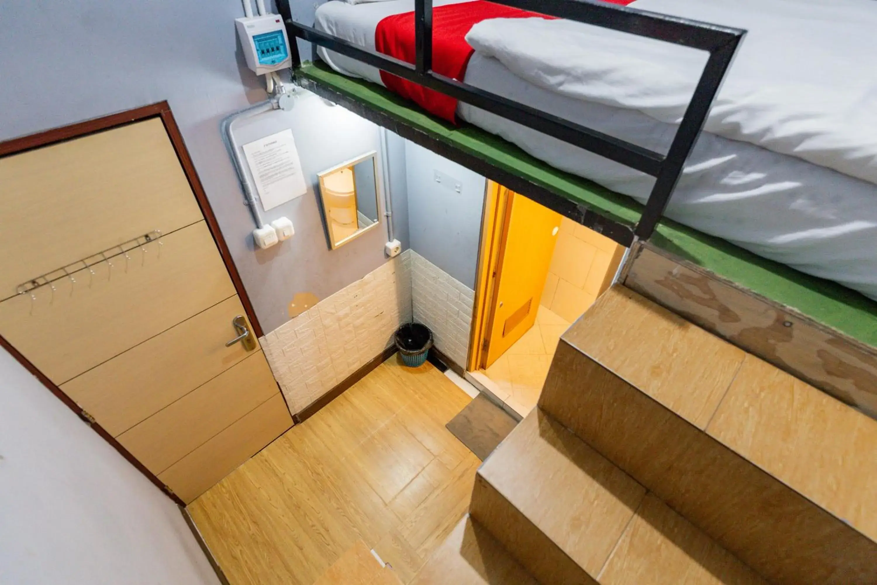 bunk bed, Bed in RedDoorz At Stariez Kemang bunk bed, Bed in RedDoorz At Stariez Kemang