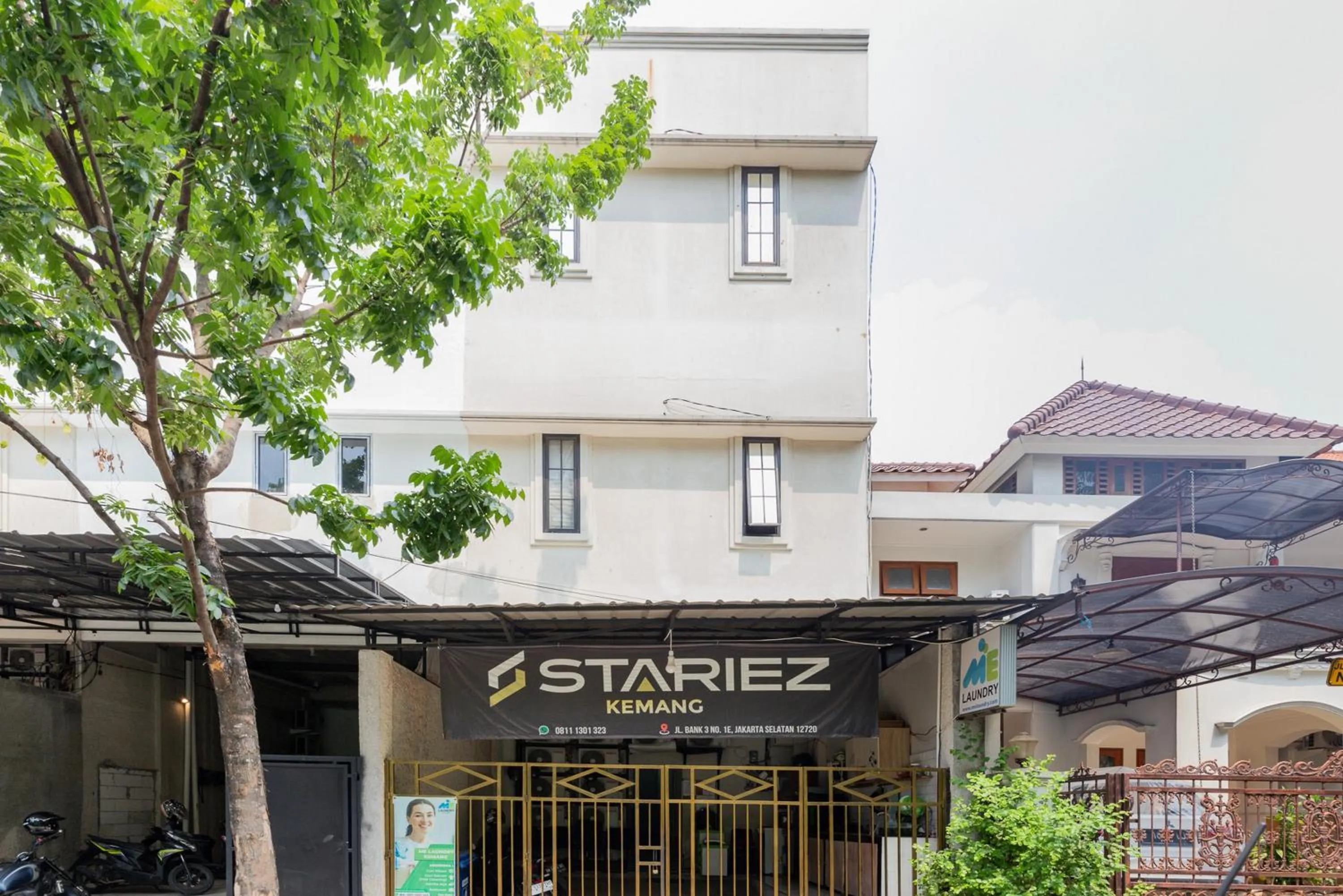 Property building in RedDoorz At Stariez Kemang