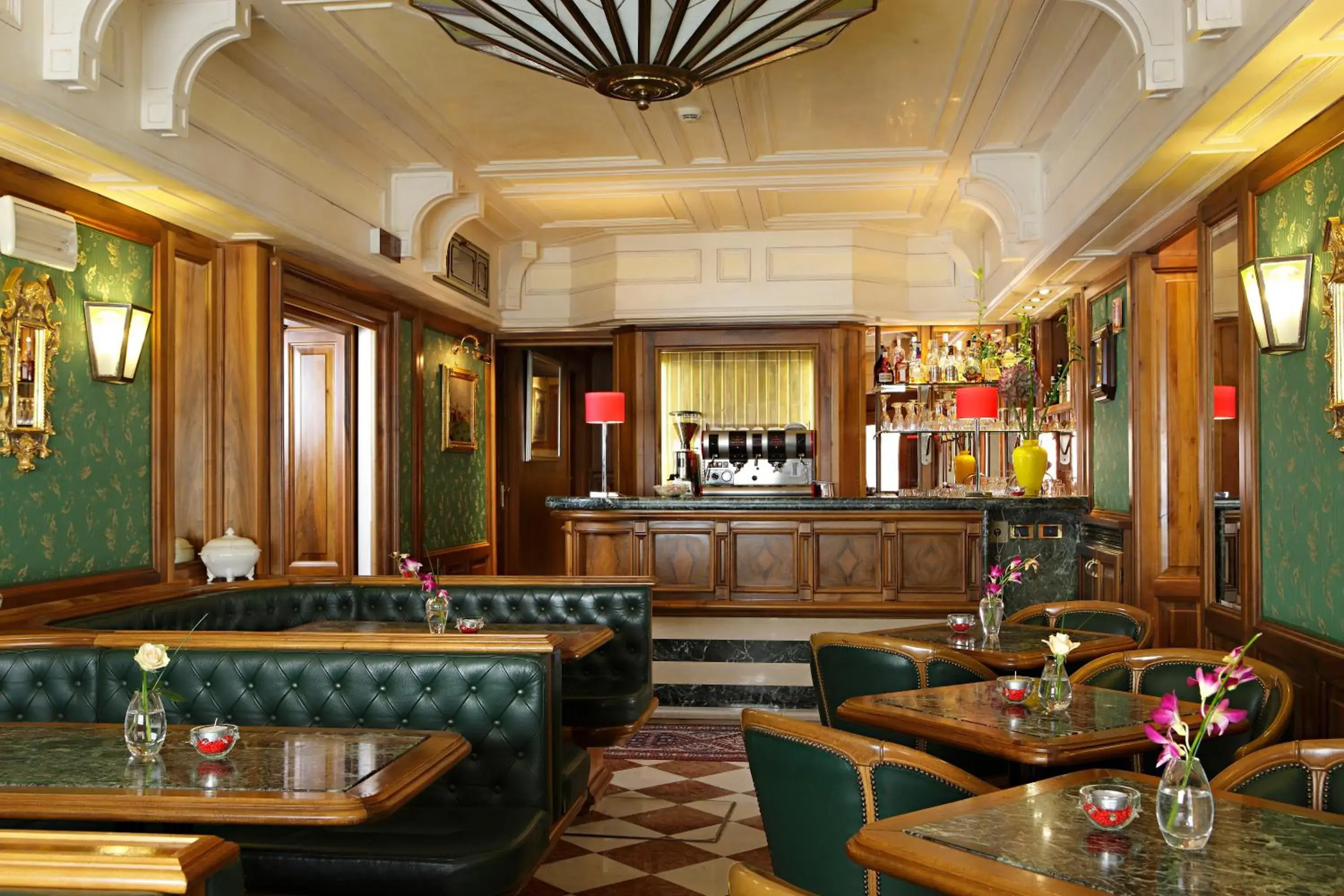 Lounge or bar in Hotel Santa Marina Lounge or bar in Hotel Santa Marina