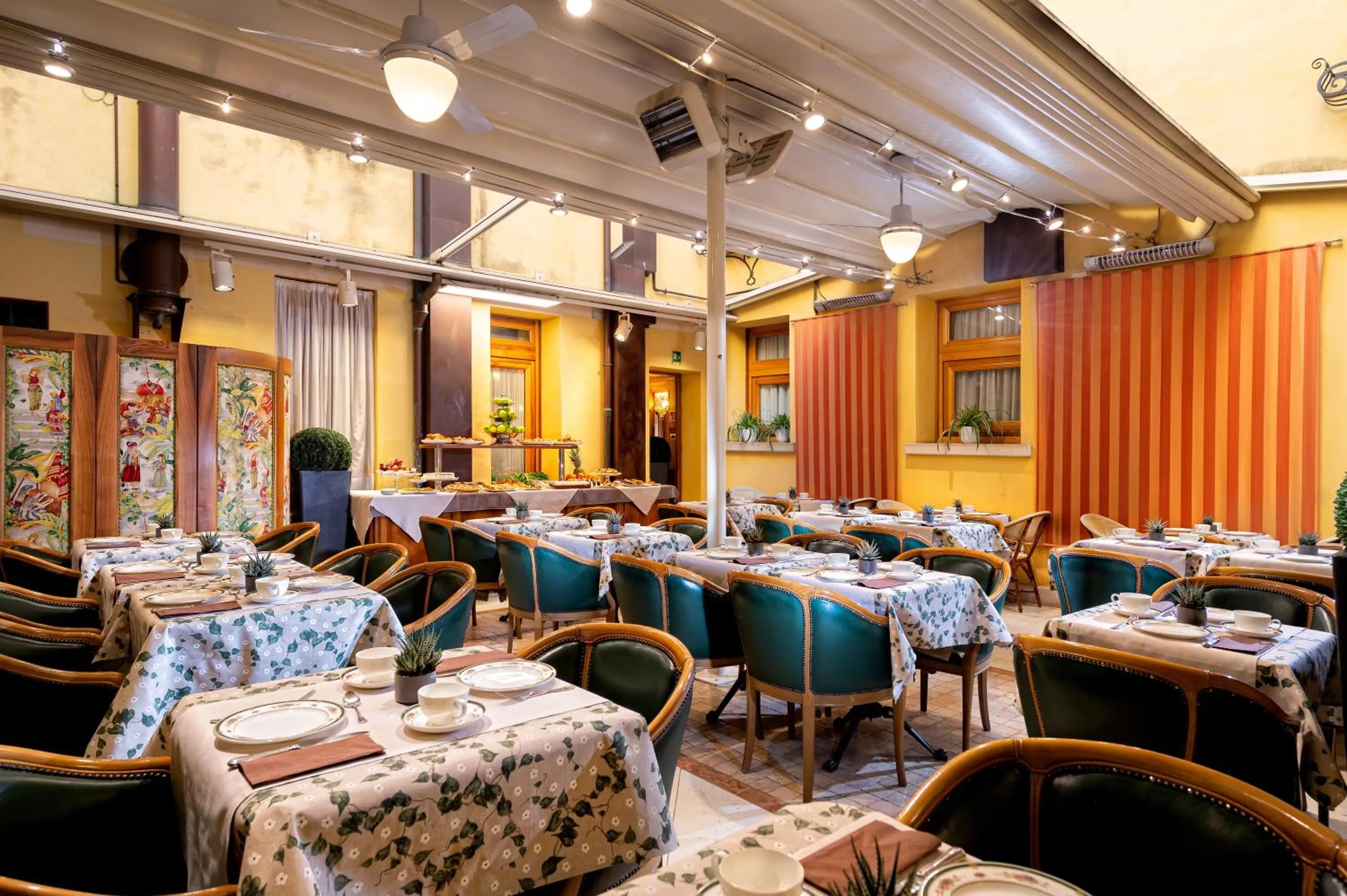 Breakfast in Hotel Santa Marina