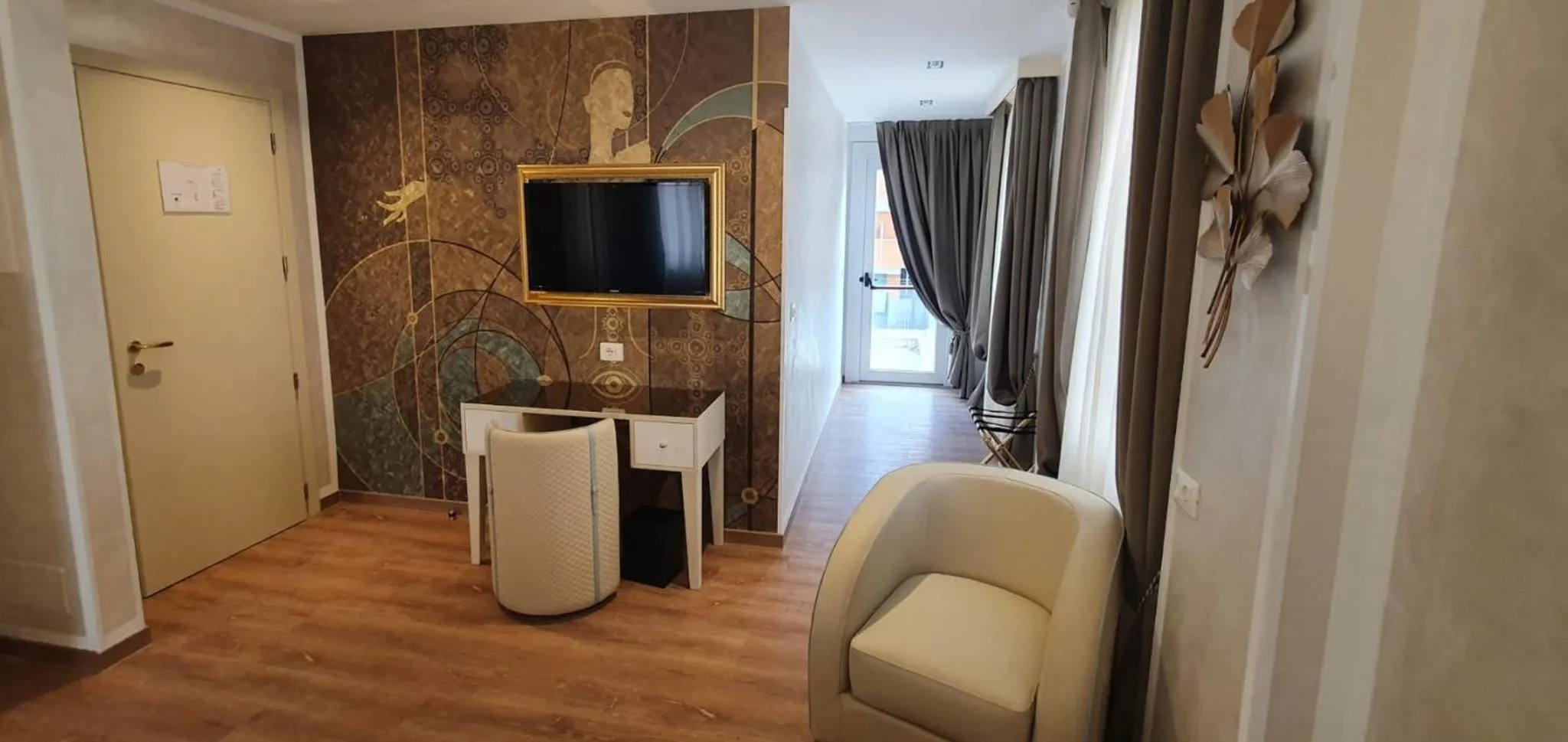 Photo of the whole room in Amsterdam Suite Hotel & SPA