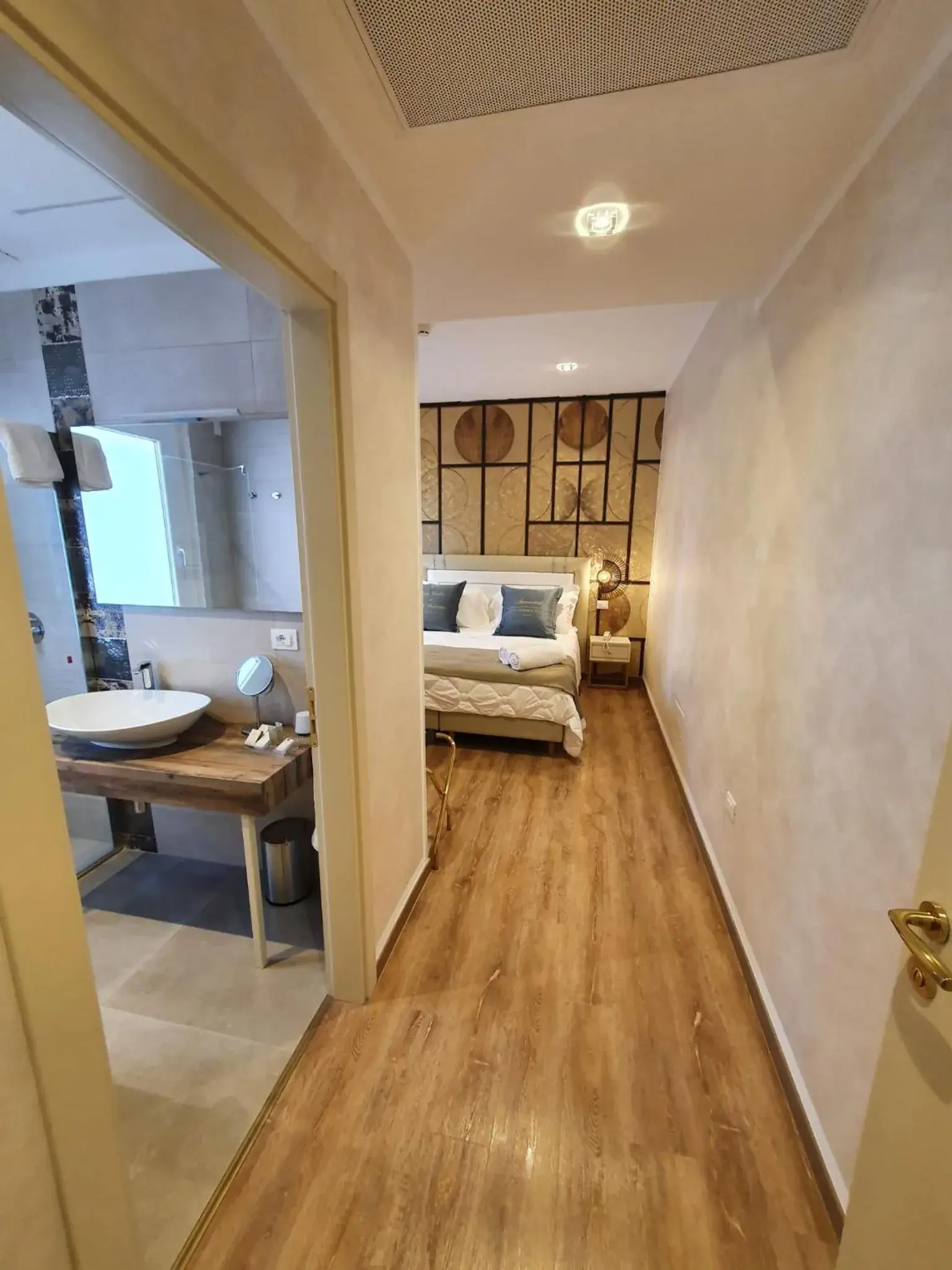 Bedroom, Bed in Amsterdam Suite Hotel & SPA Bedroom, Bed in Amsterdam Suite Hotel & SPA