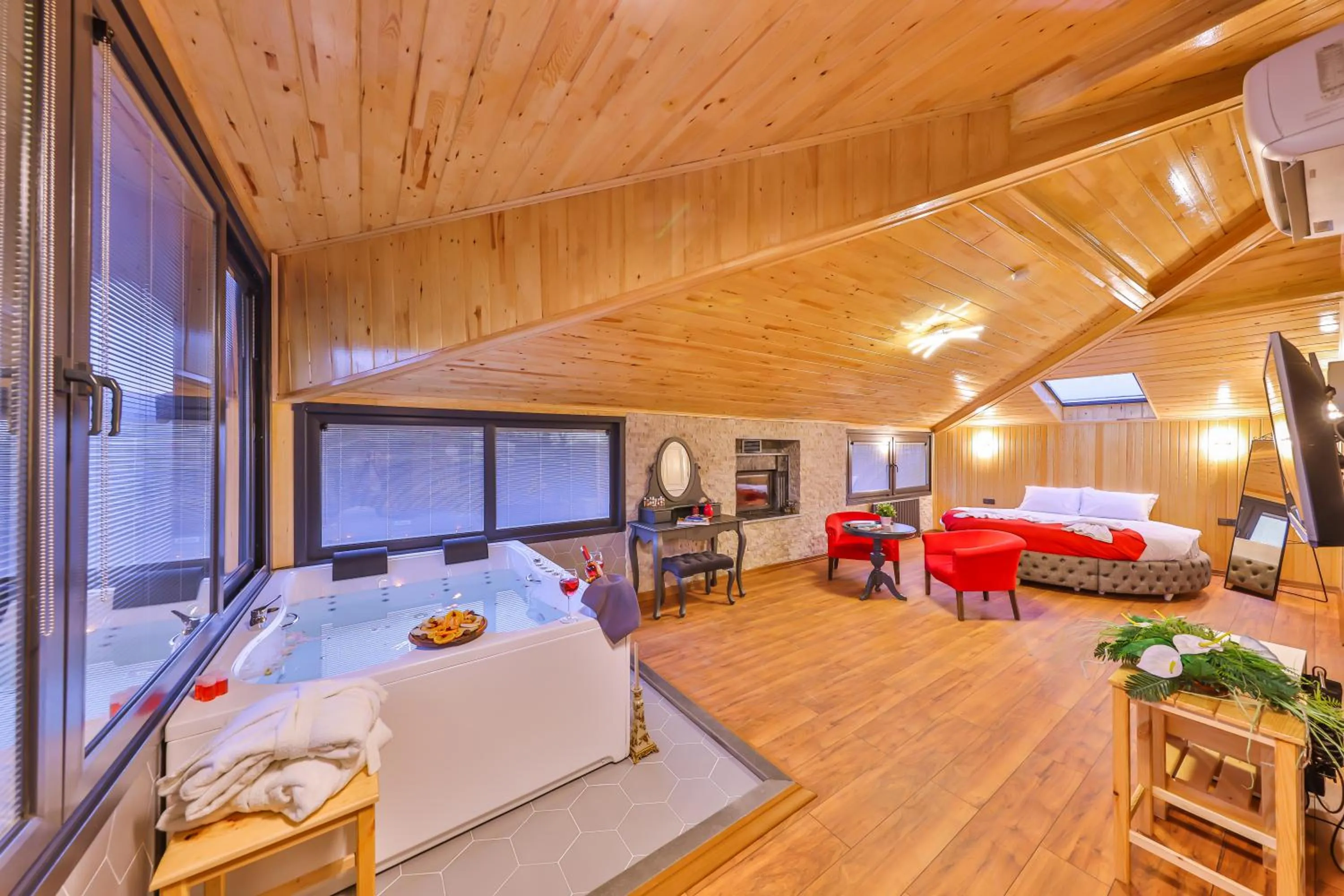 Photo of the whole room, Bed in Ağva Pieria Luxury Hotel Plus 16