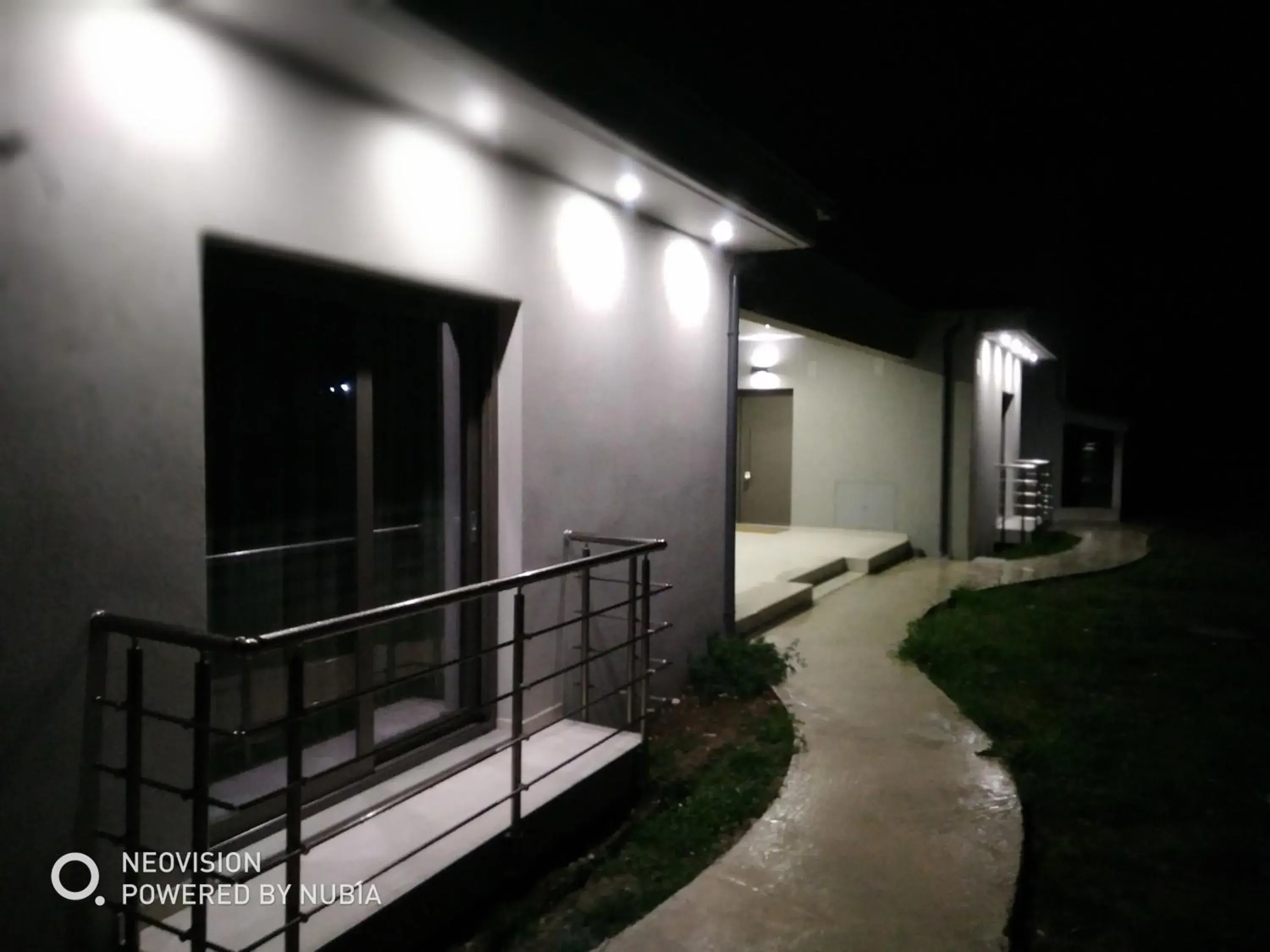 Property building in Psammites Property building in Psammites