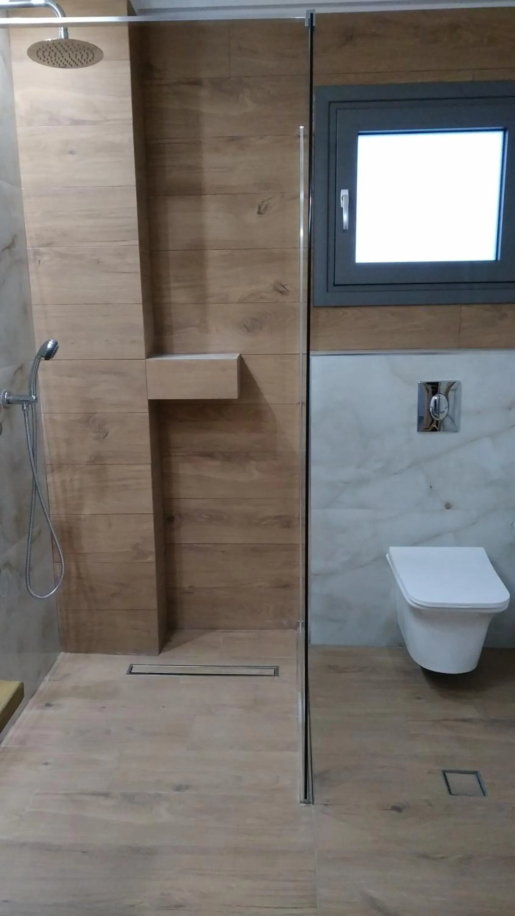 Bathroom in Psammites