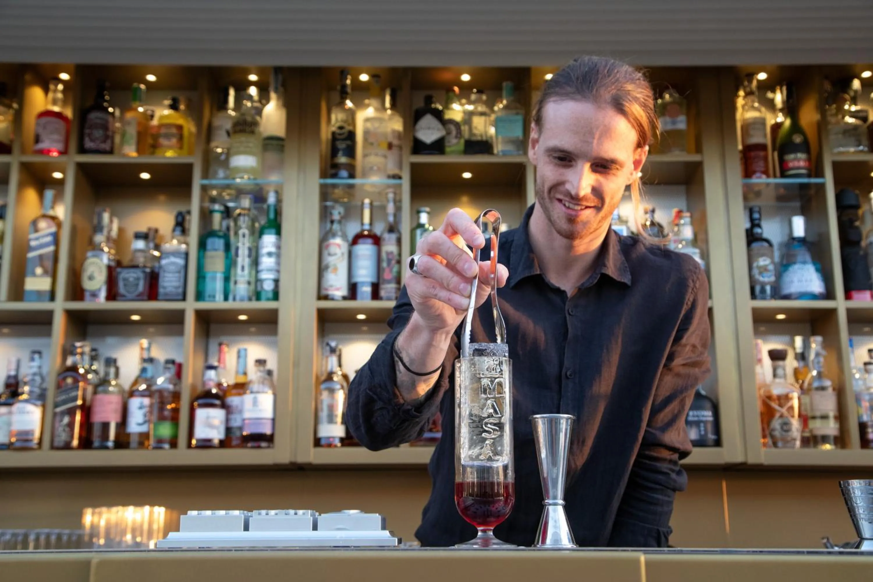 Restaurant/places to eat in The Major Hotel