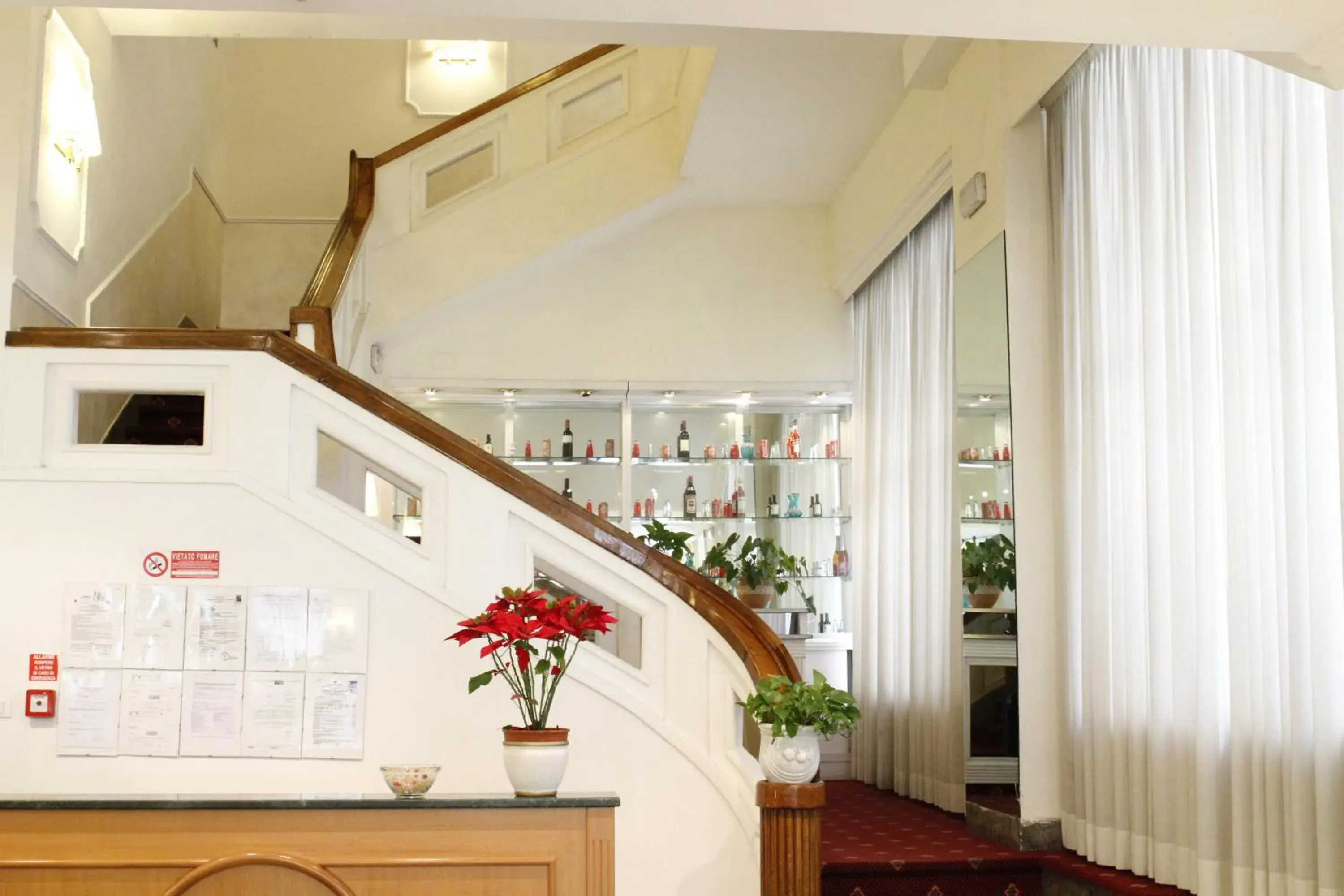 Lounge or bar in GH Hotel San Giusto Lounge or bar in GH Hotel San Giusto