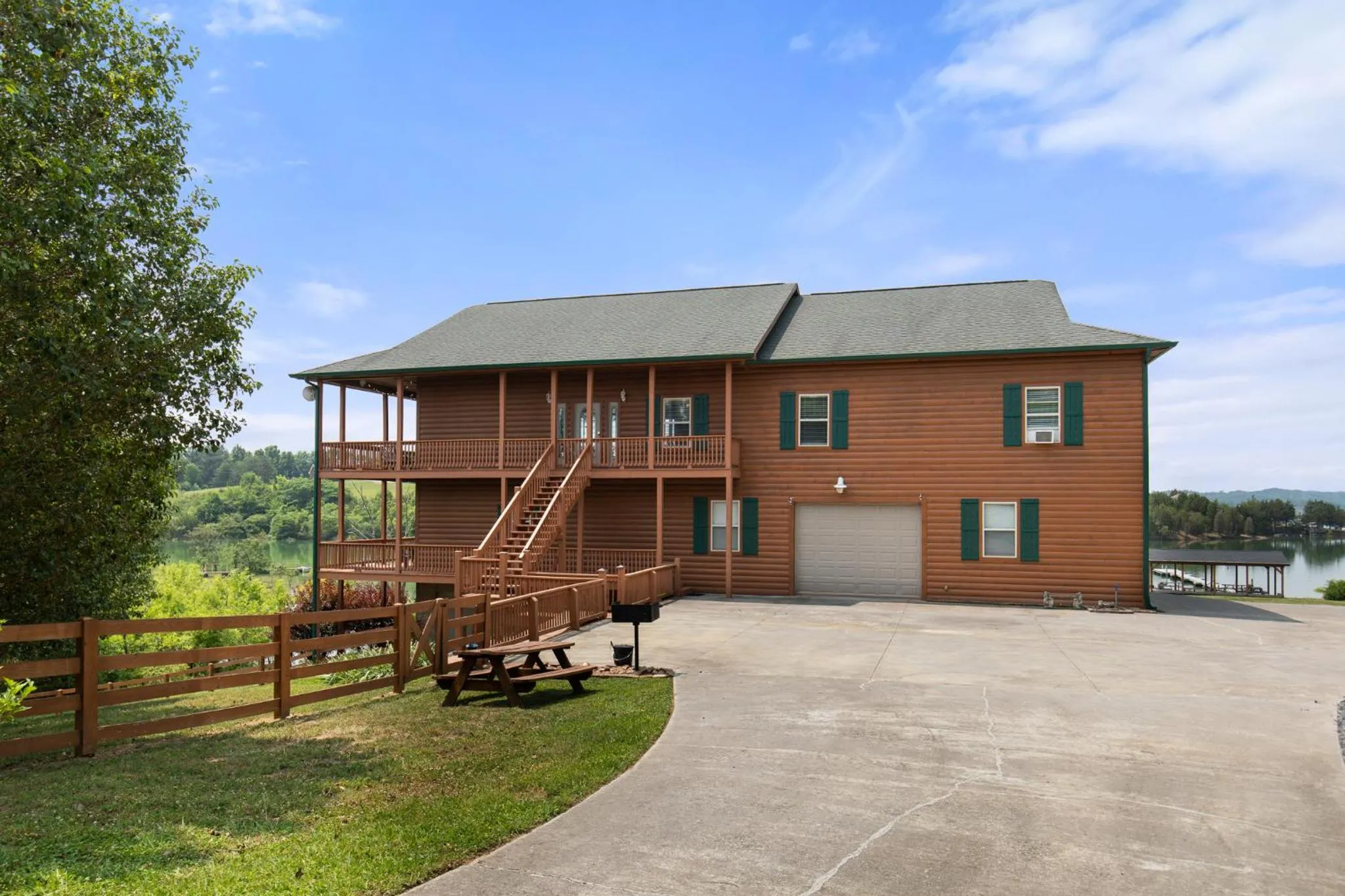 Property building in Wonderland Cove