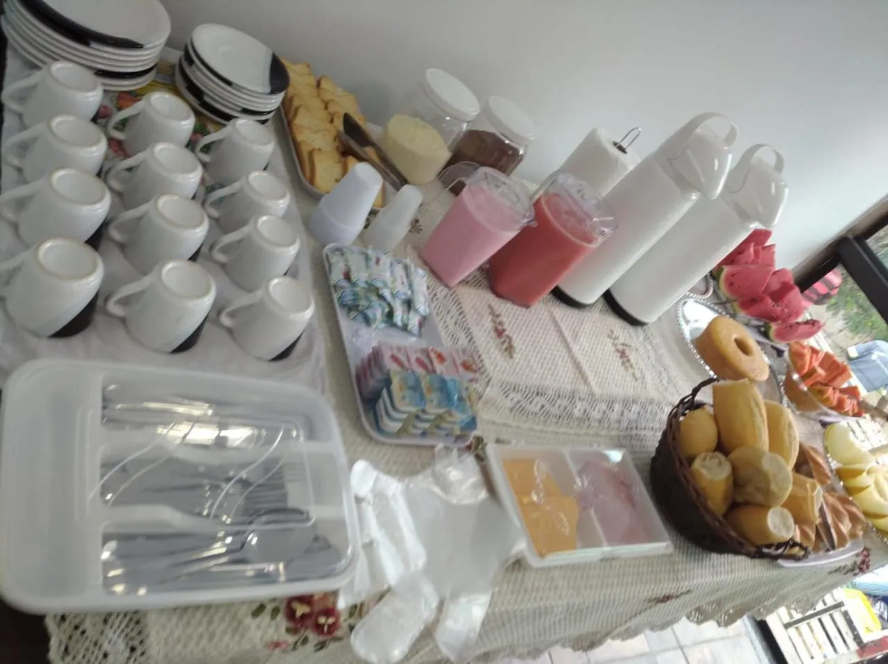 Food and drinks in Pousada Sol e Descanso - by Easy Hotéis