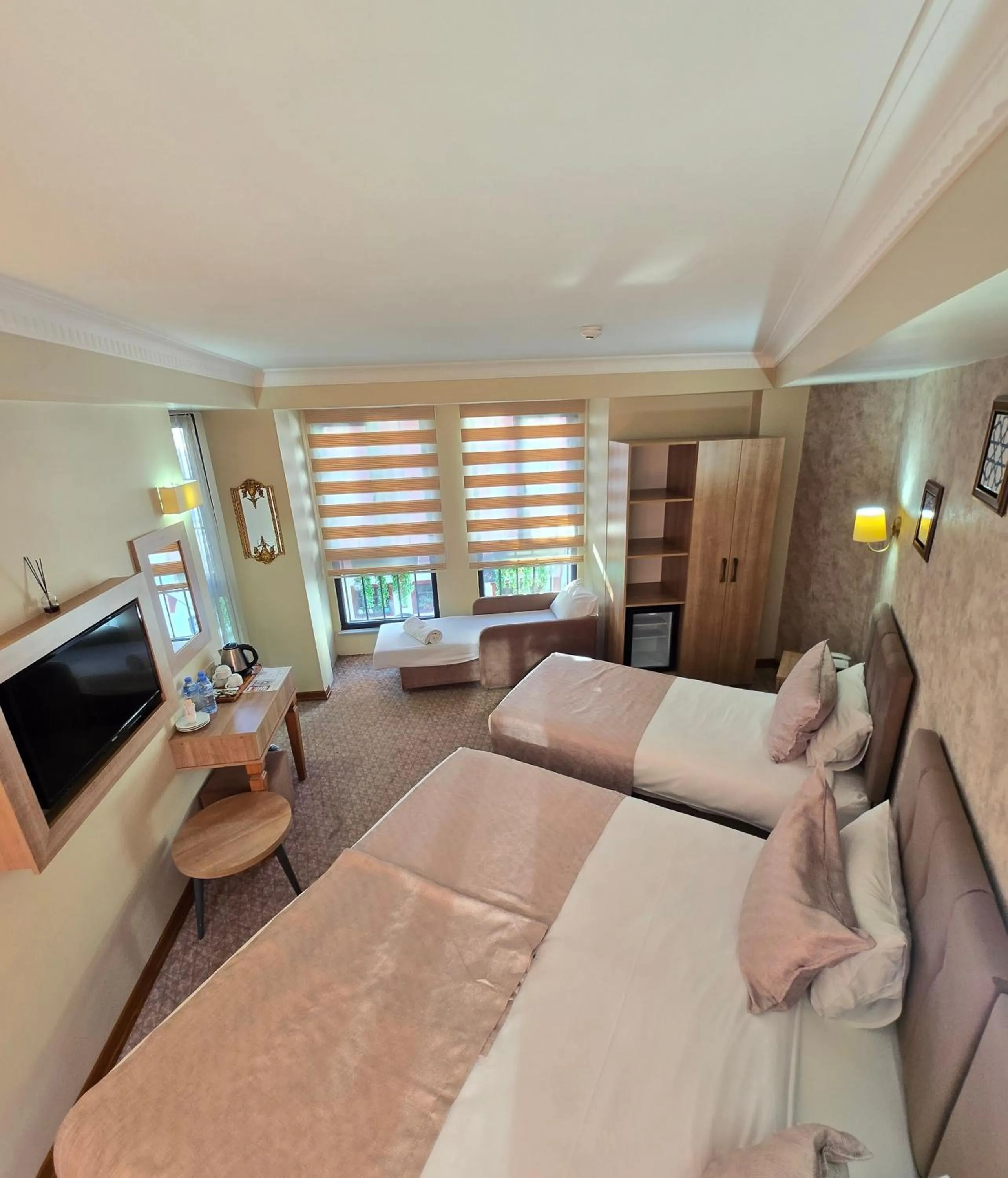 Bed in Sultan Hamit Hotel