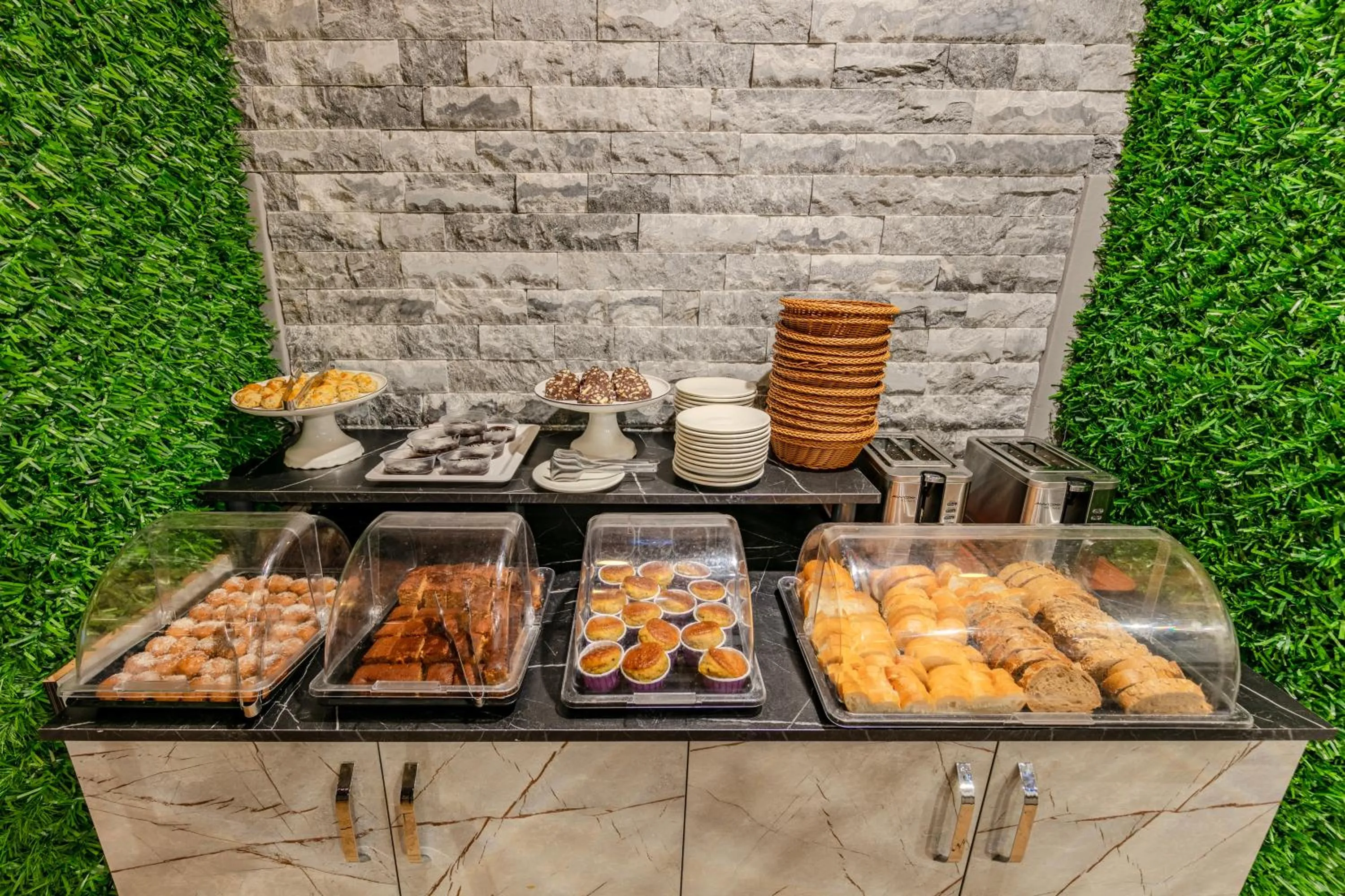 Restaurant/places to eat in Sultan Hamit Hotel