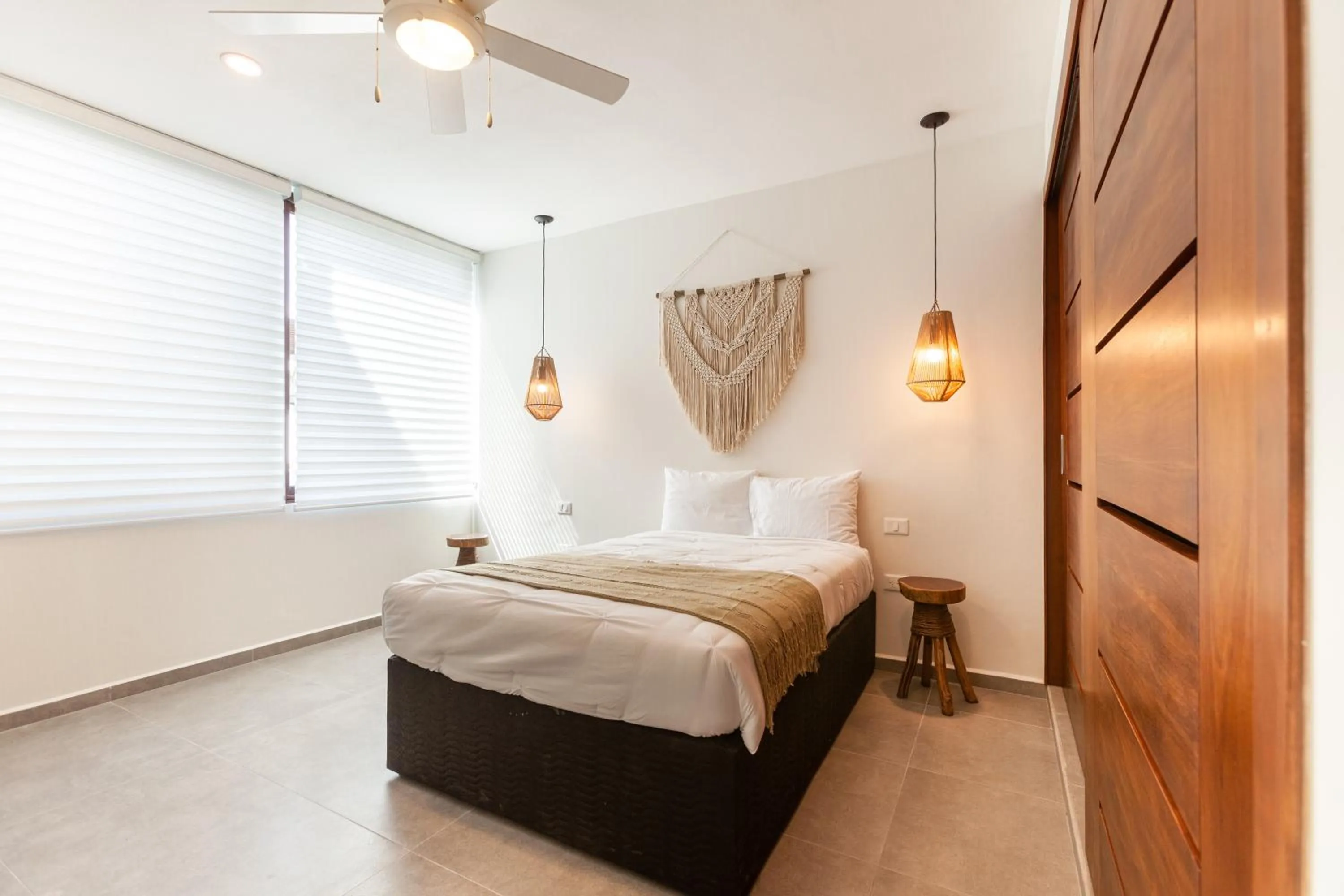 Bedroom, Bed in Azalea by Zamá Homes