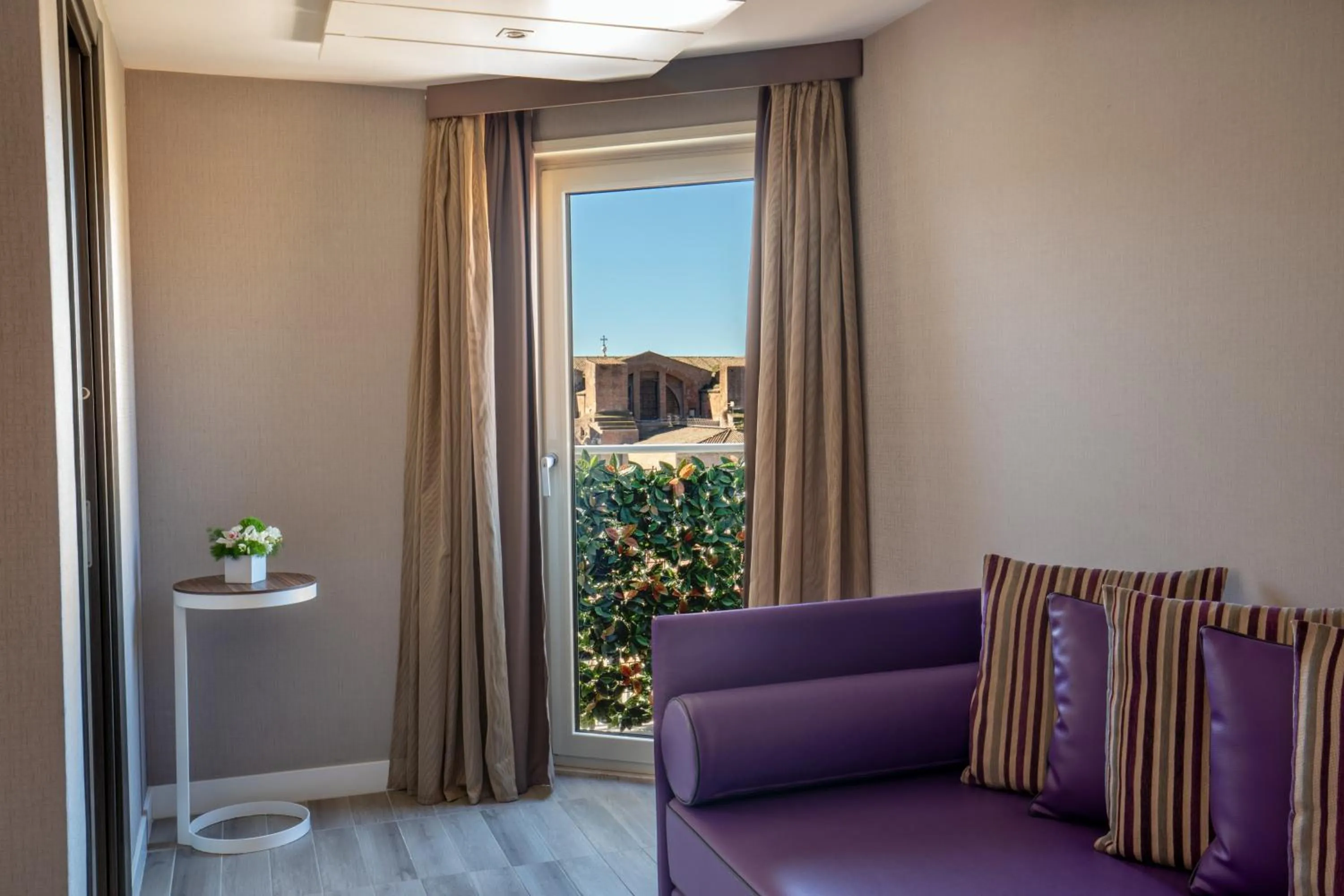 Bedroom in The Republic