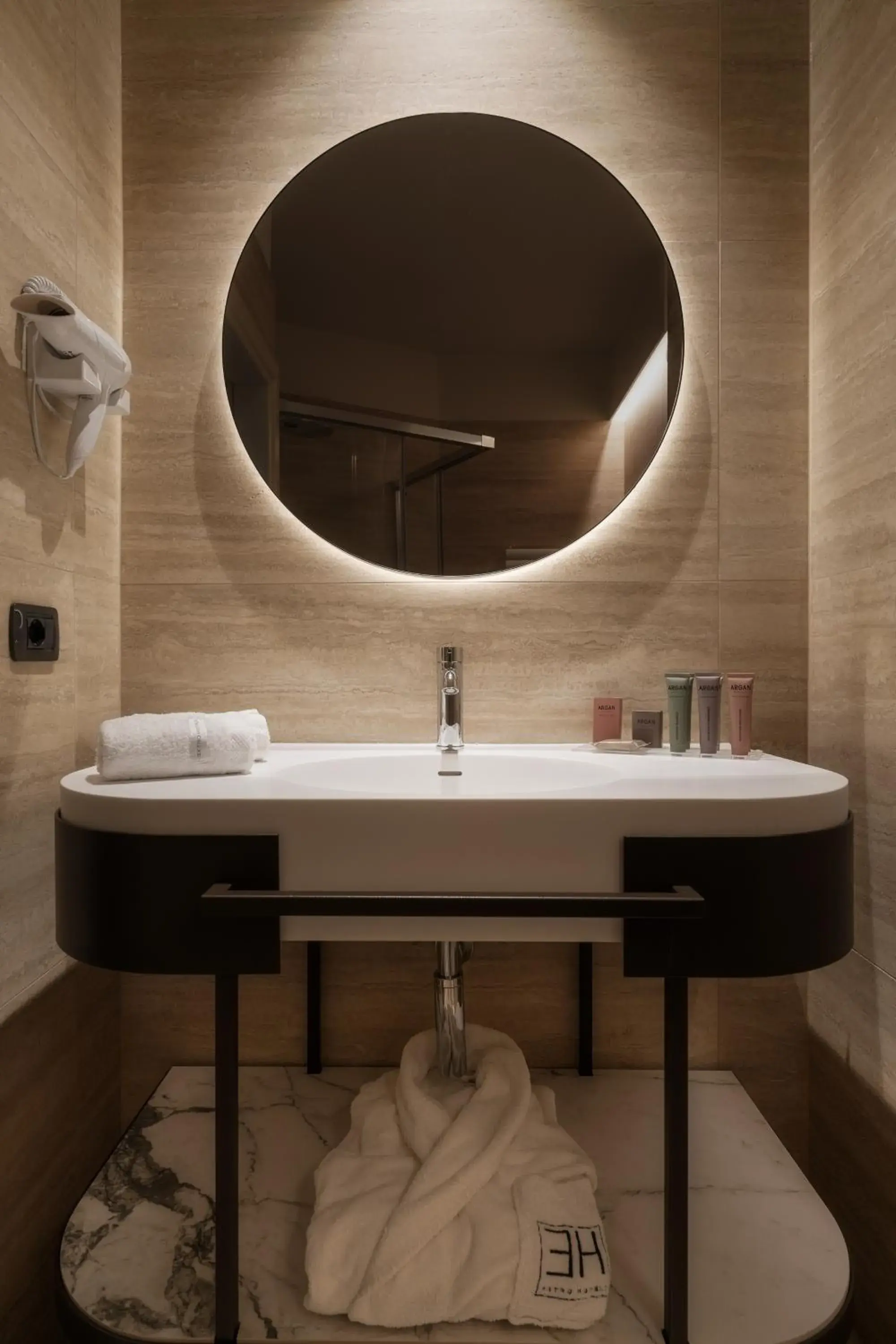 Bathroom in Hotel Mozart Bathroom in Hotel Mozart