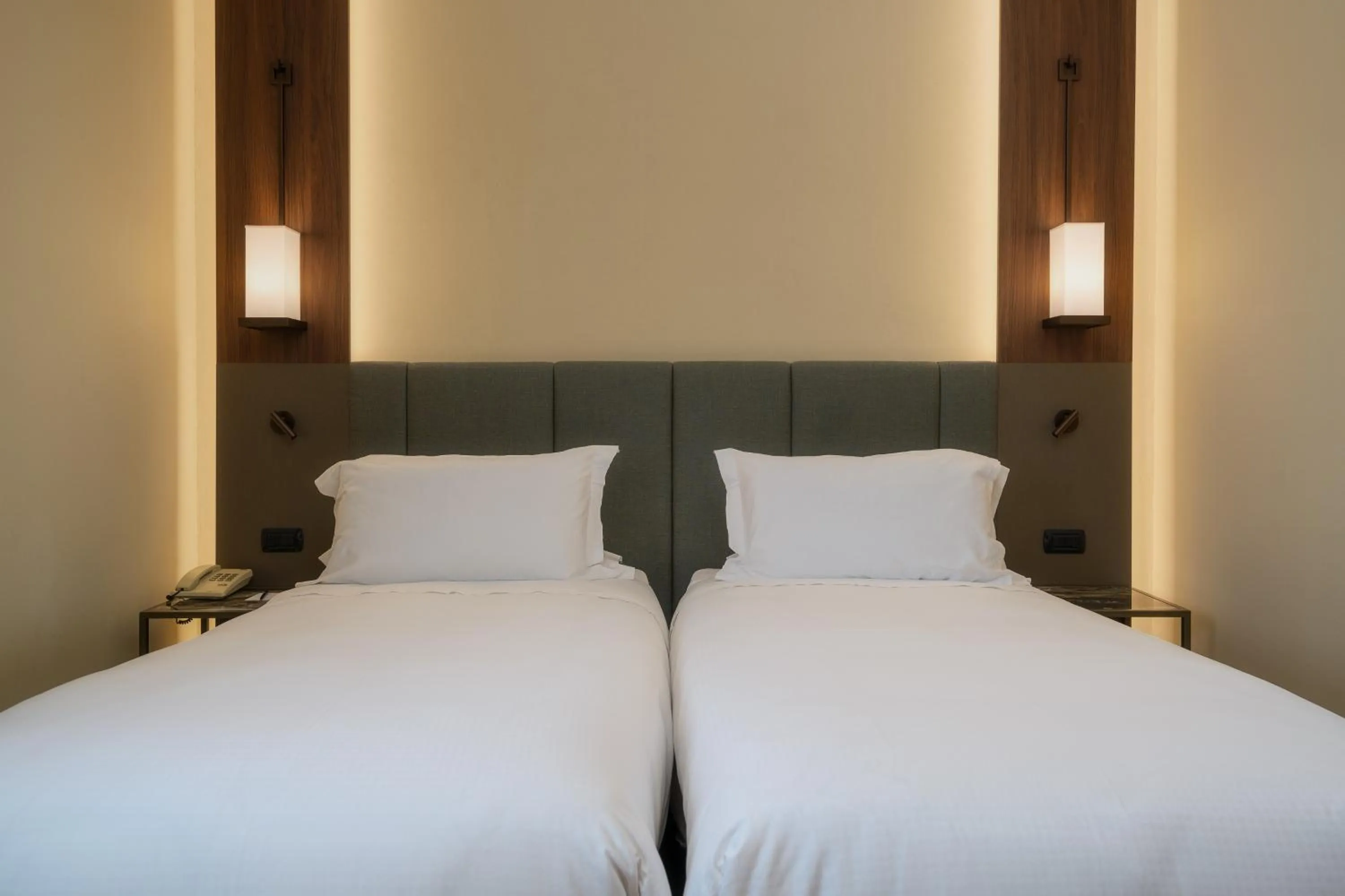 Bedroom, Bed in Hotel Mozart