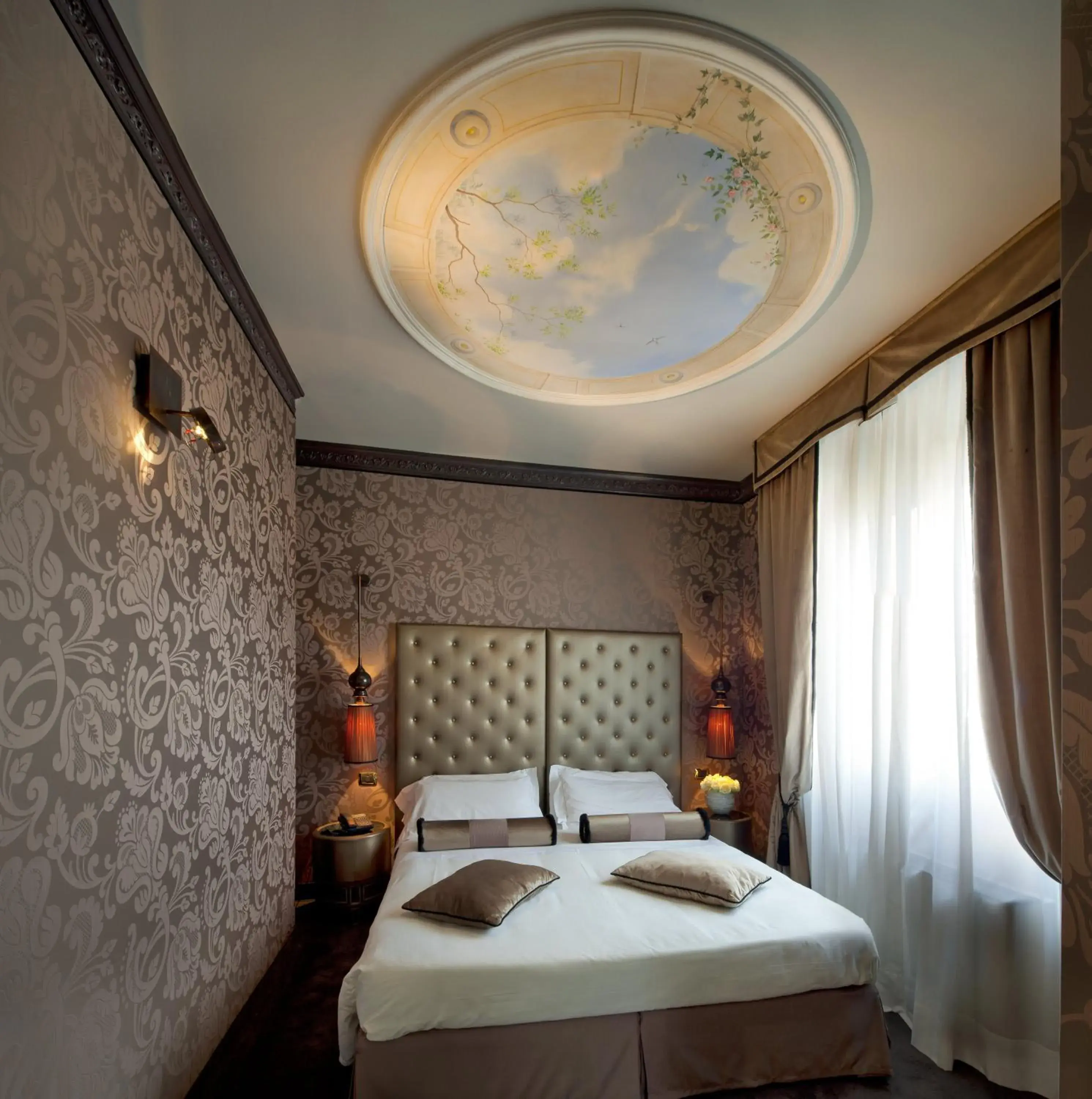 Suite in Hotel Mozart Suite in Hotel Mozart