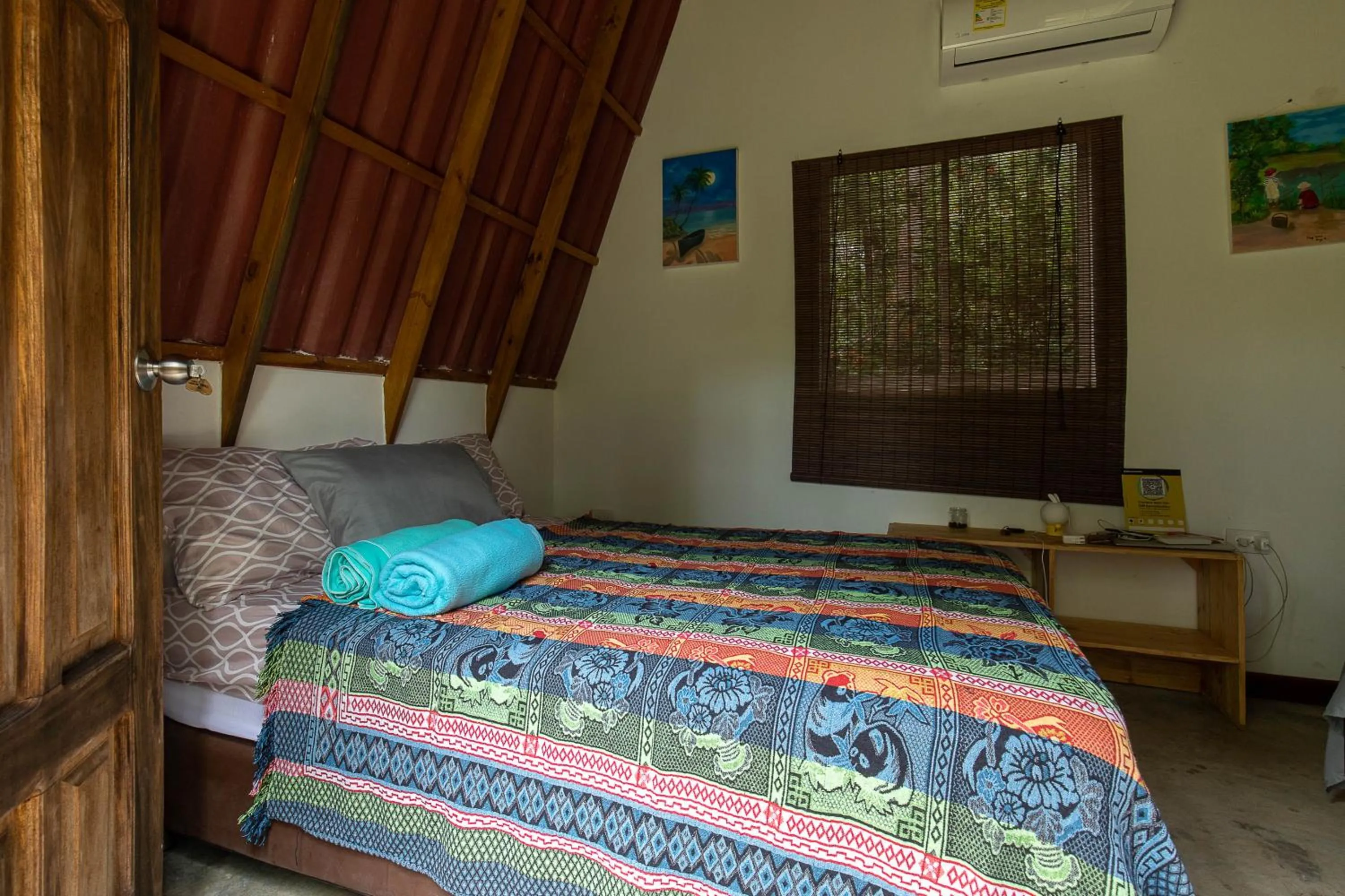 Bed in Hostal Campomar