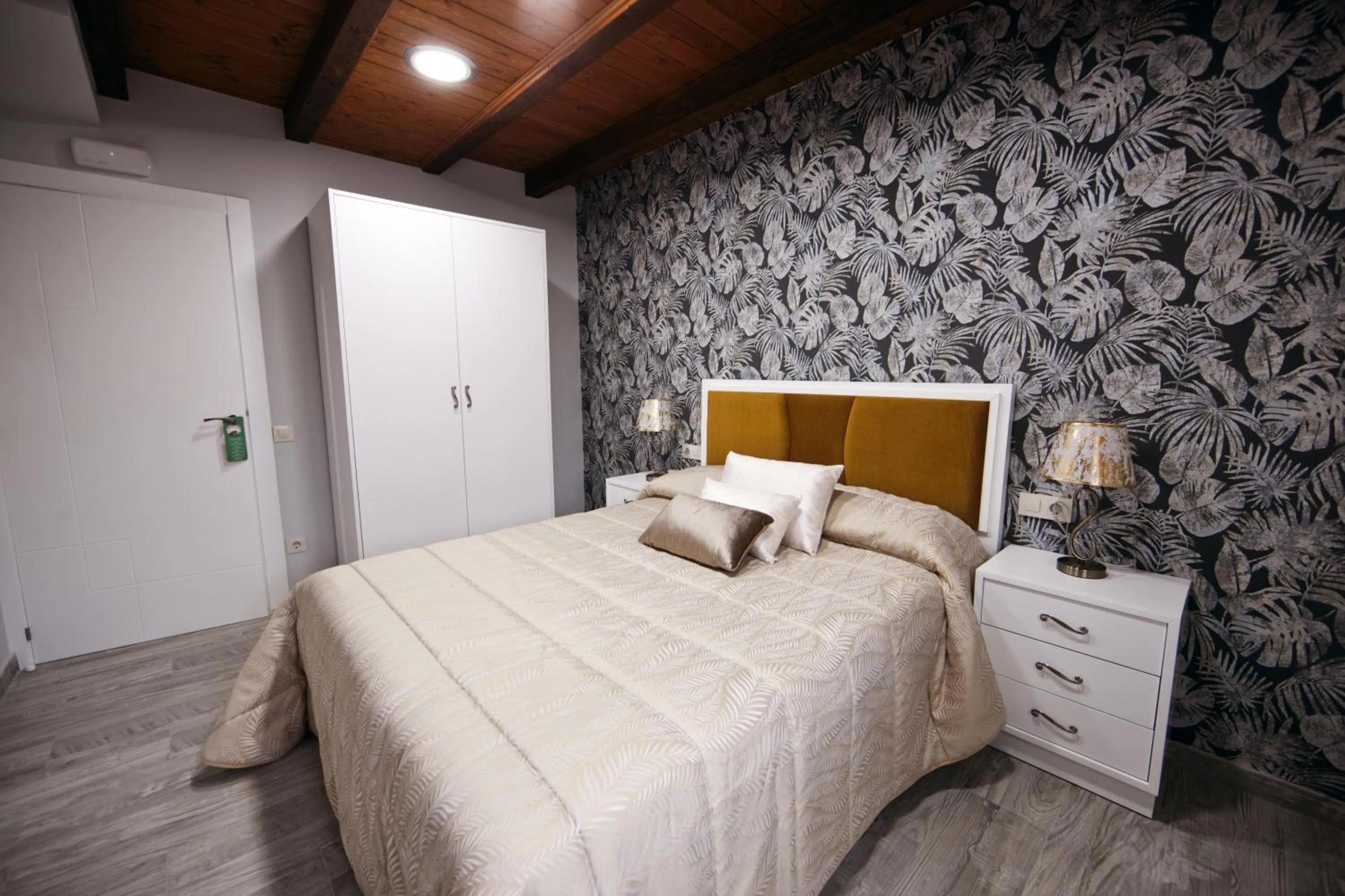 Photo of the whole room, Bed in VILLA DOS INFANTAS