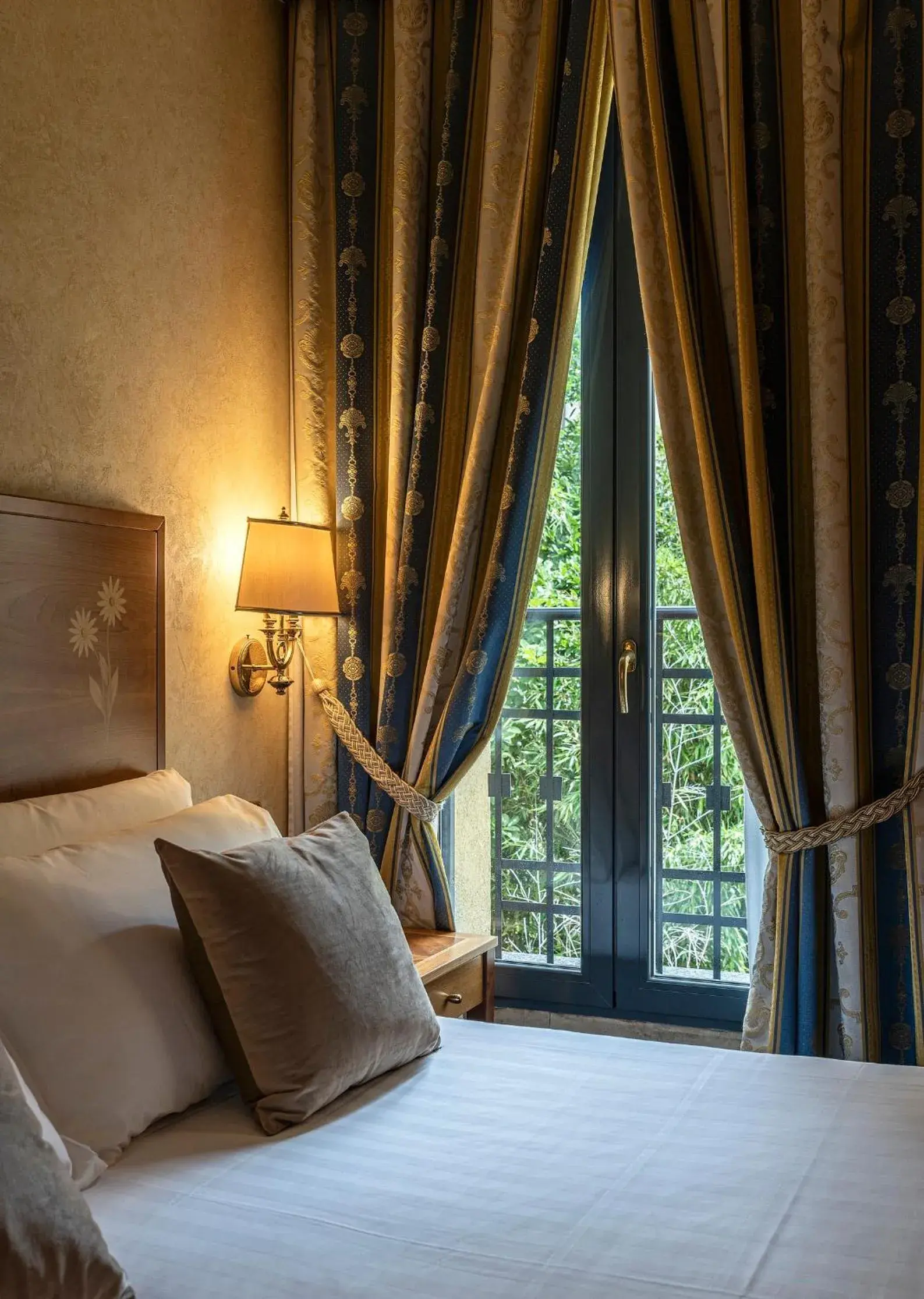 Bedroom, Bed in Boutique Hotel Dieci Bedroom, Bed in Boutique Hotel Dieci