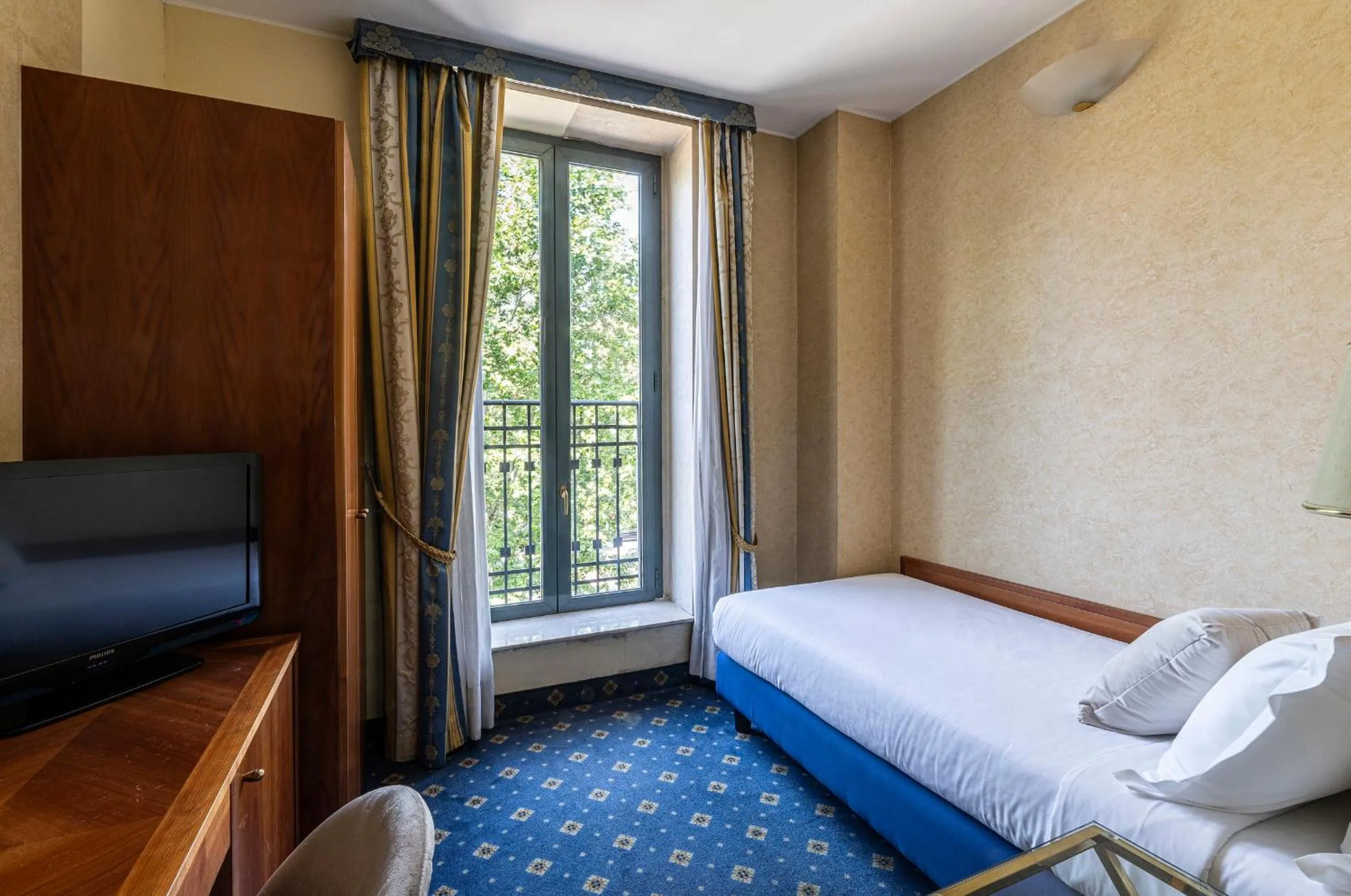 Bedroom, Bed in Boutique Hotel Dieci