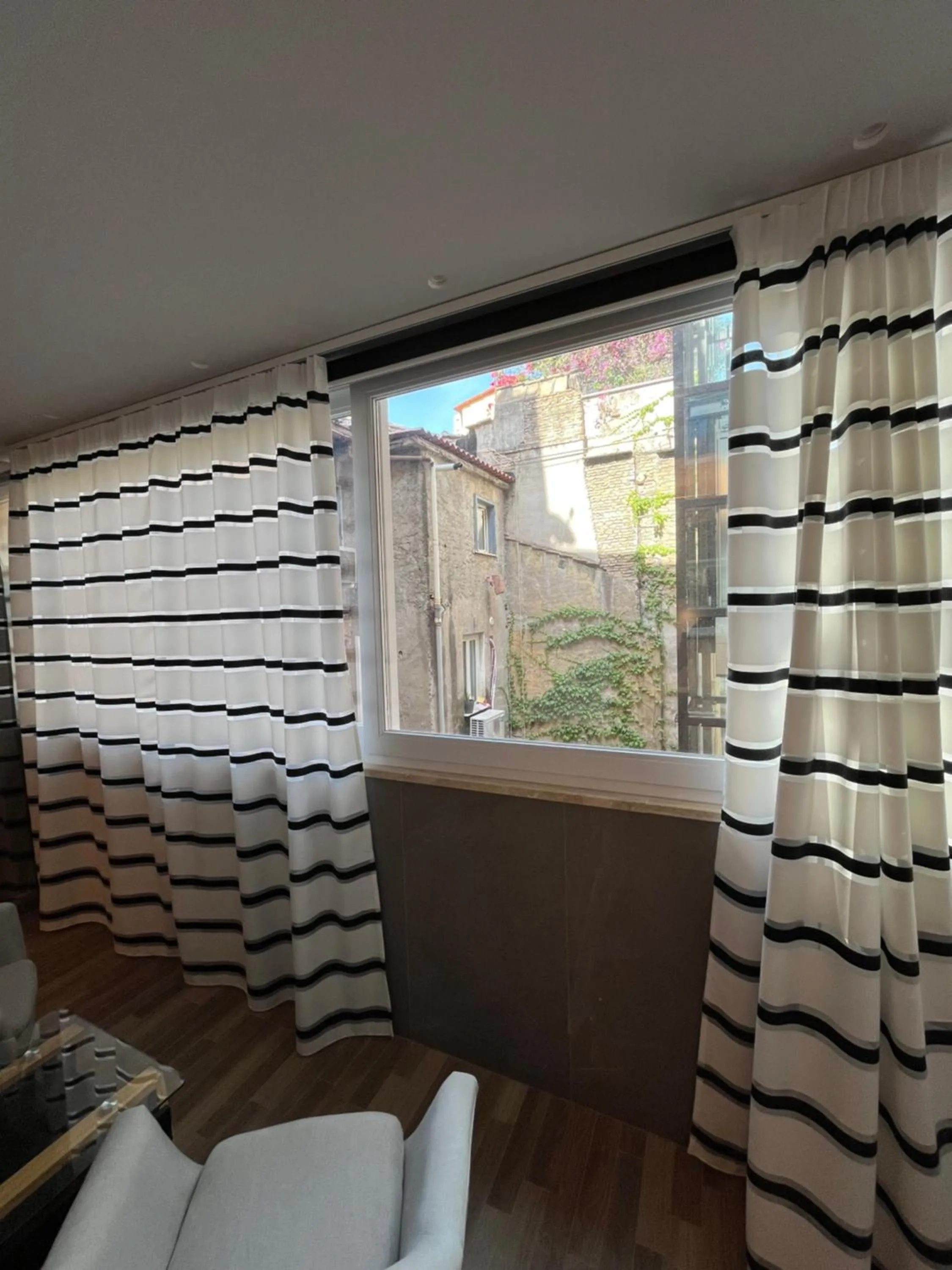 Seating area in Flâneur Suites Corso