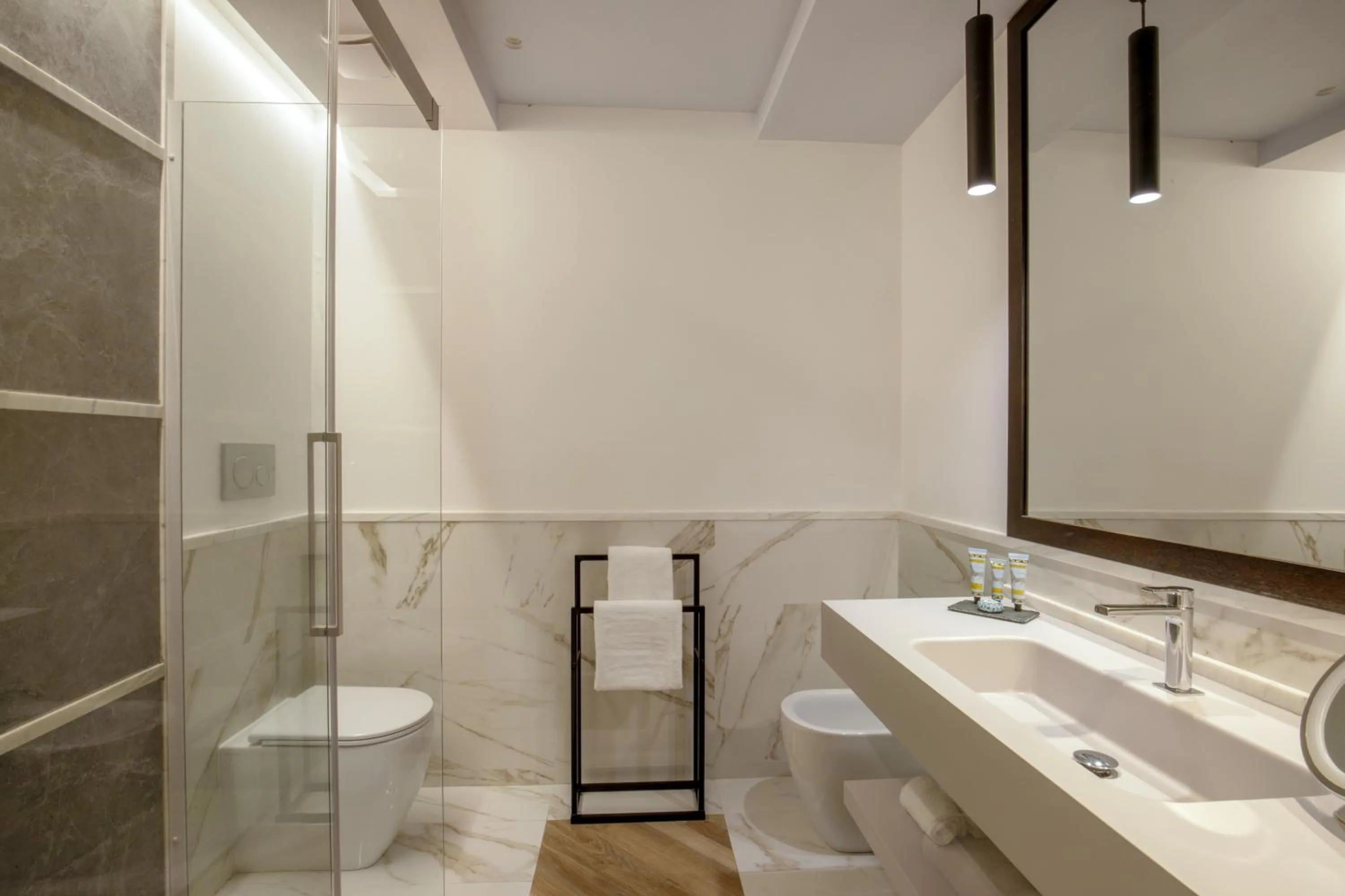 Bathroom in Flâneur Suites Corso
