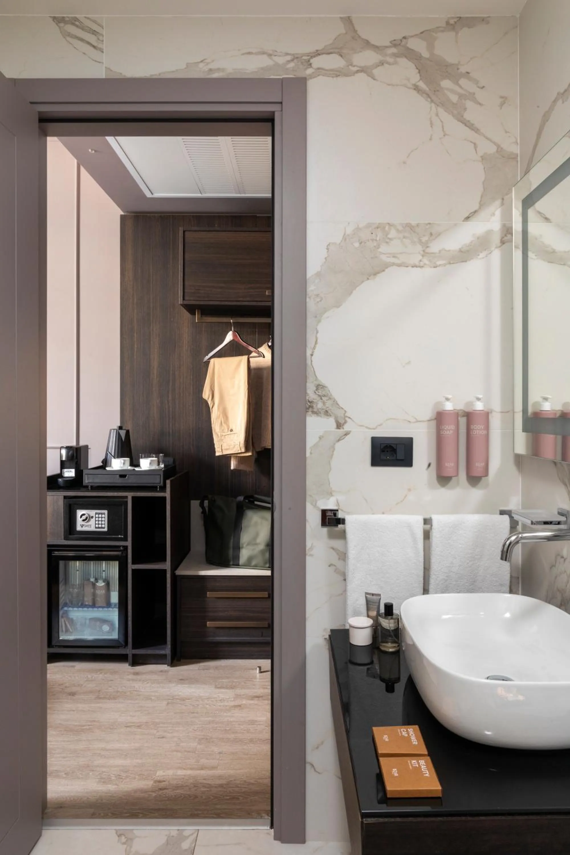 Bathroom in Hotel Viminale