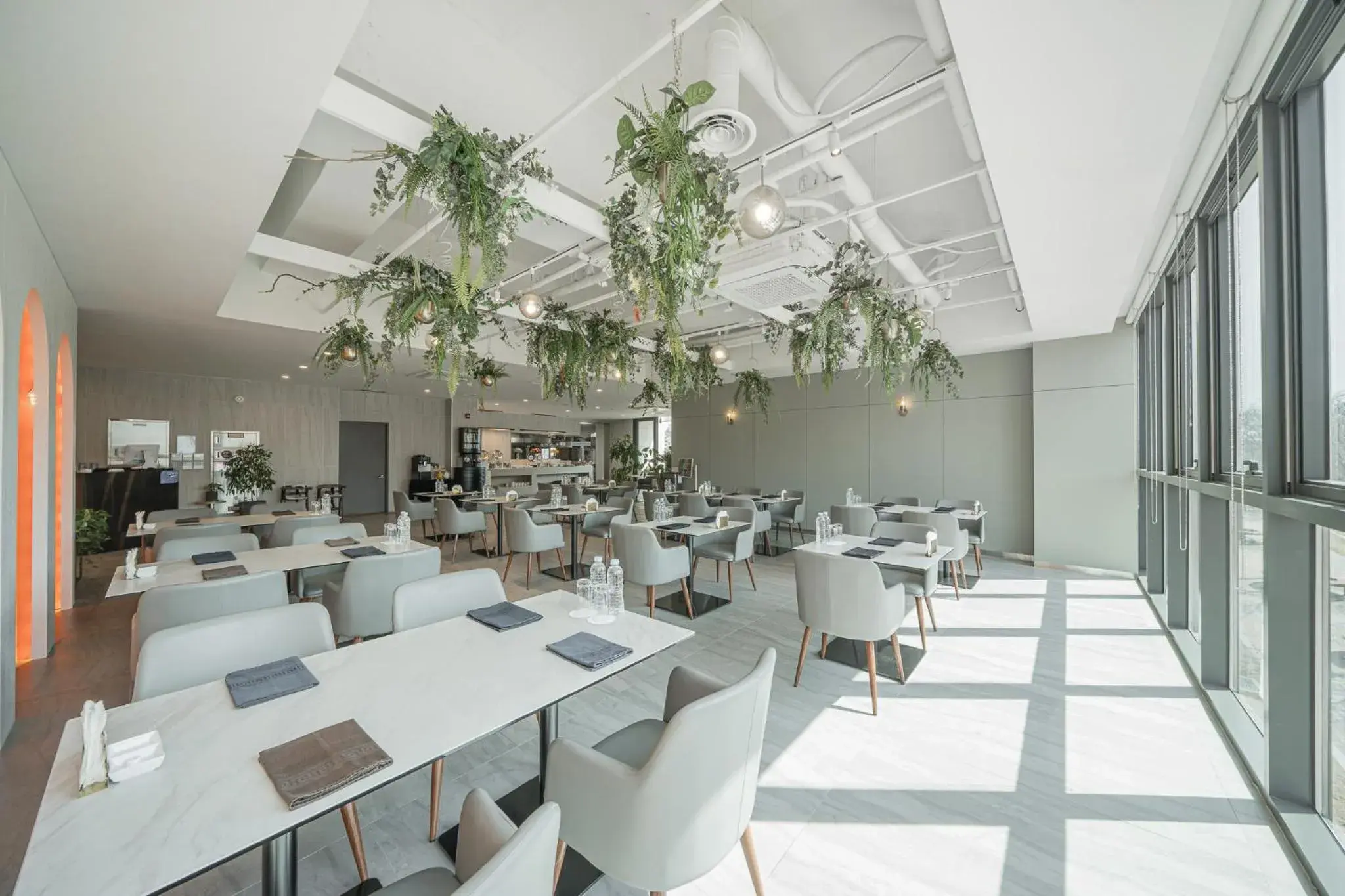 Restaurant/places to eat in Act Hotel Restaurant/places to eat in Act Hotel