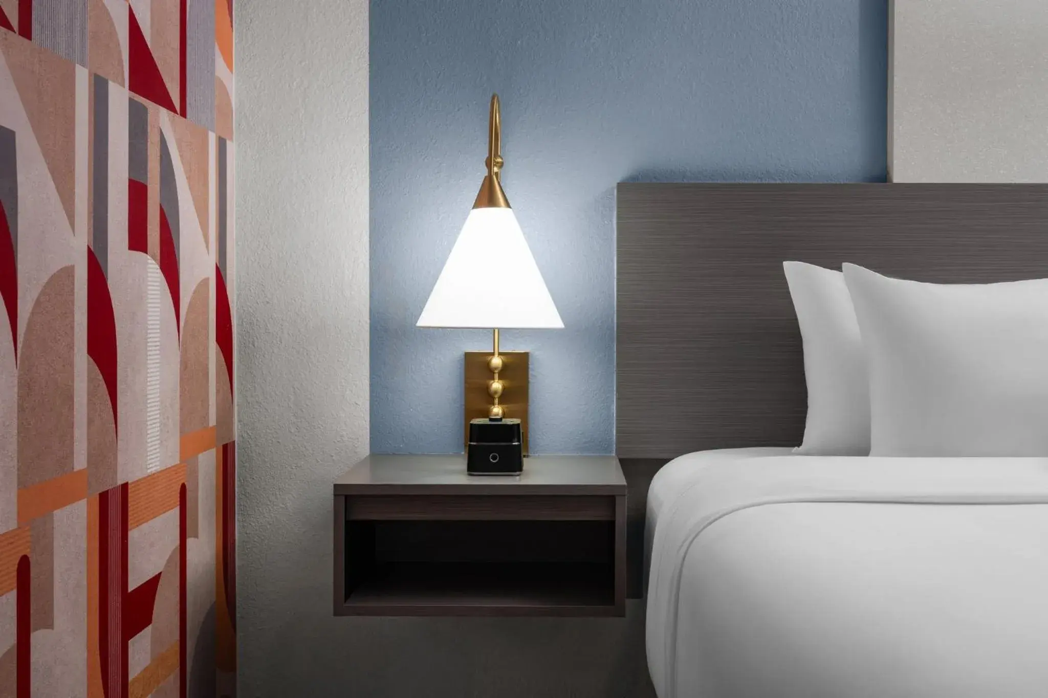 Photo of the whole room, Bed in voco College Station Aggieland by IHG Photo of the whole room, Bed in voco College Station Aggieland by IHG